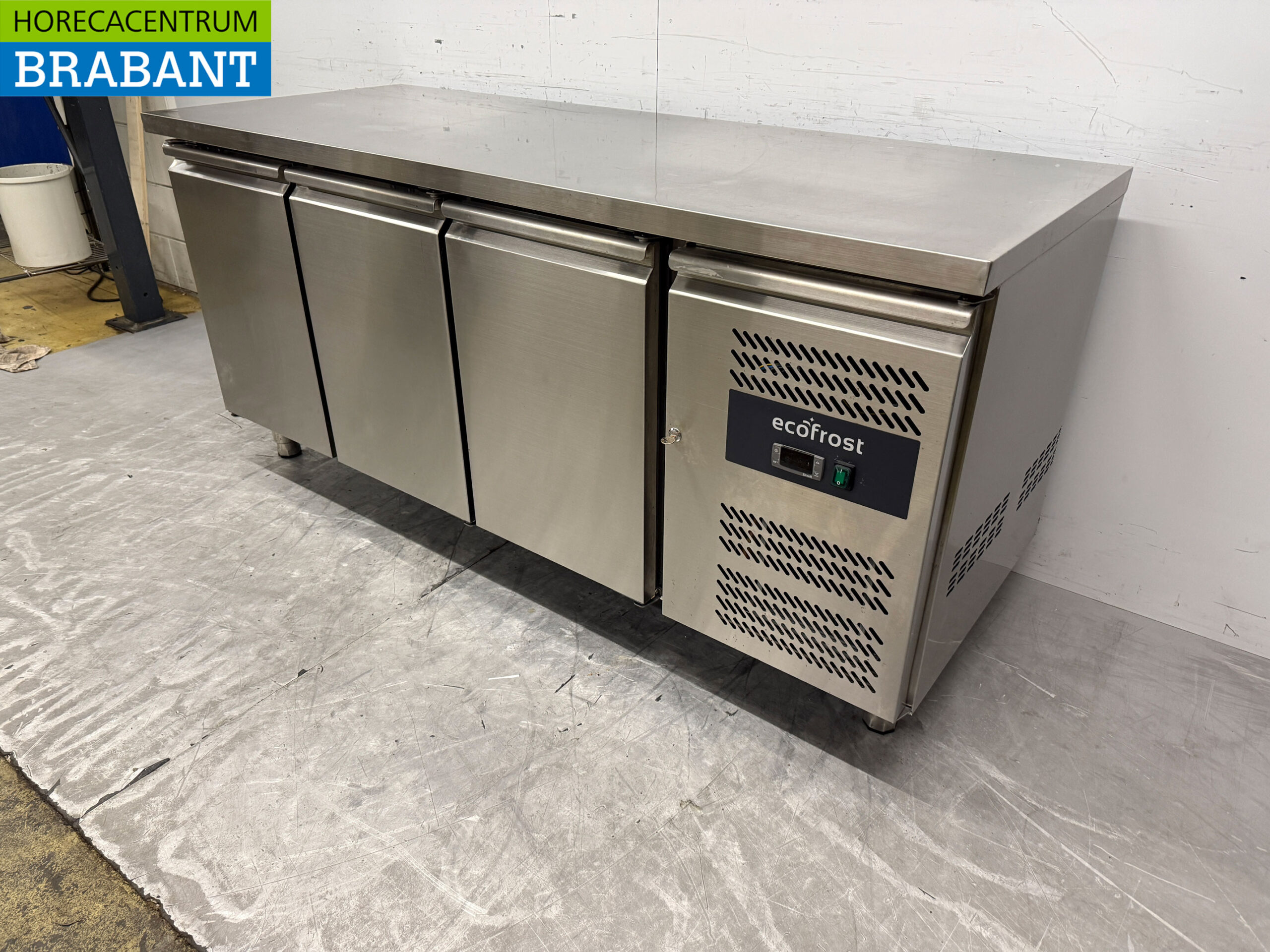 Ecofrost gekühlte Werkbank aus Edelstahl 3 Türen 179,5 cm 230V Horeca – Bild 2