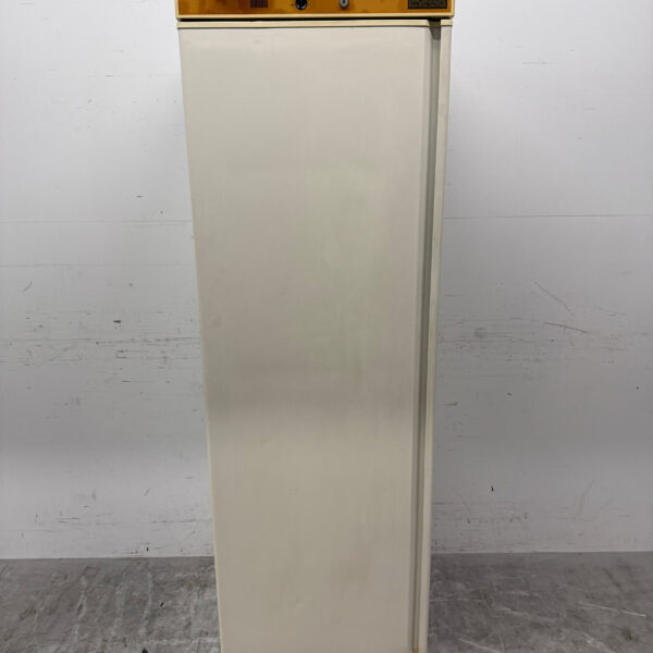 Polar Kühlung 400 Liter 230V Horeca