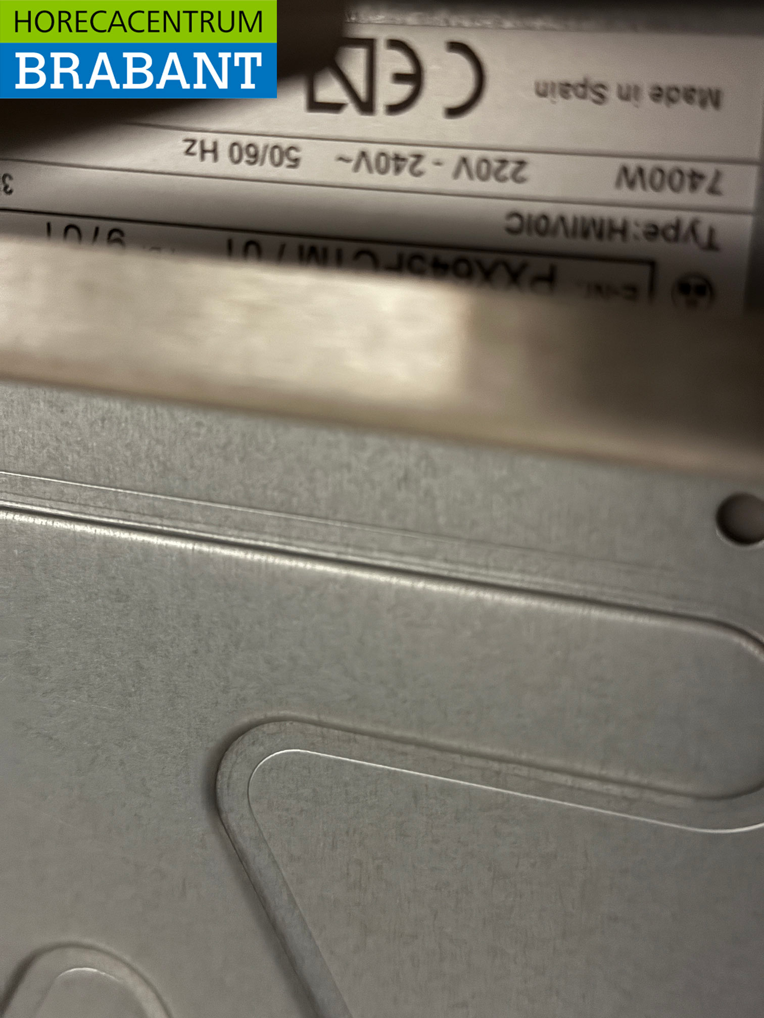 Edelstahl-Arbeitstisch mit eingebautem Induktionsherd 188 cm 400V Horeca – Bild 5