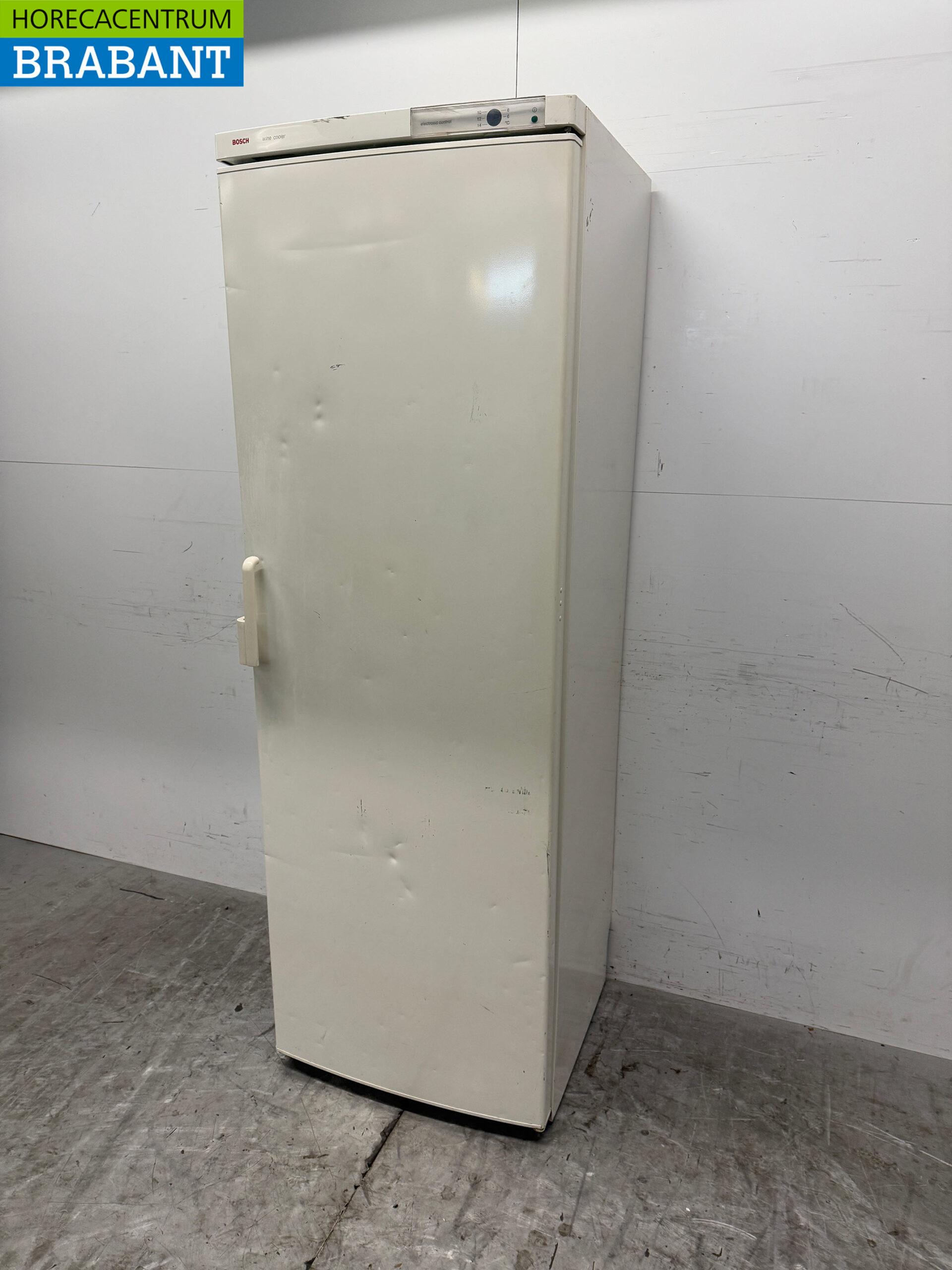 Bosch Weinkühlschrank 230V Catering – Bild 2