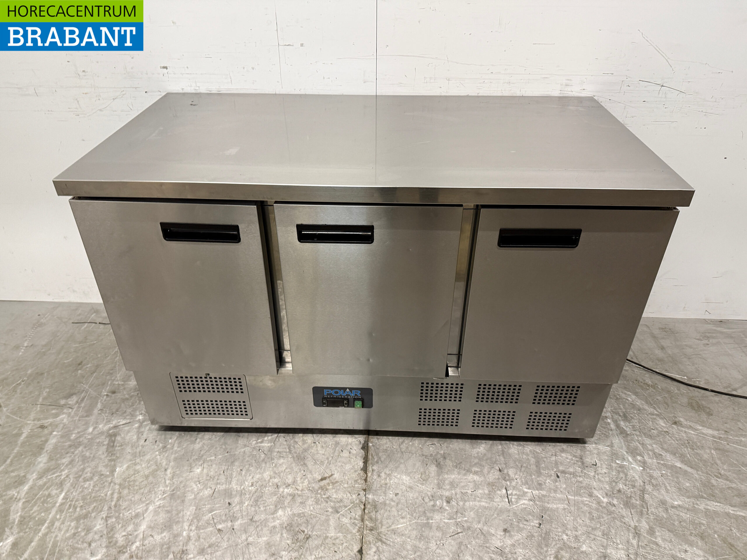 Edelstahl Polar Gekühlte Werkbank 3 Türen 137 cm 230V Horeca