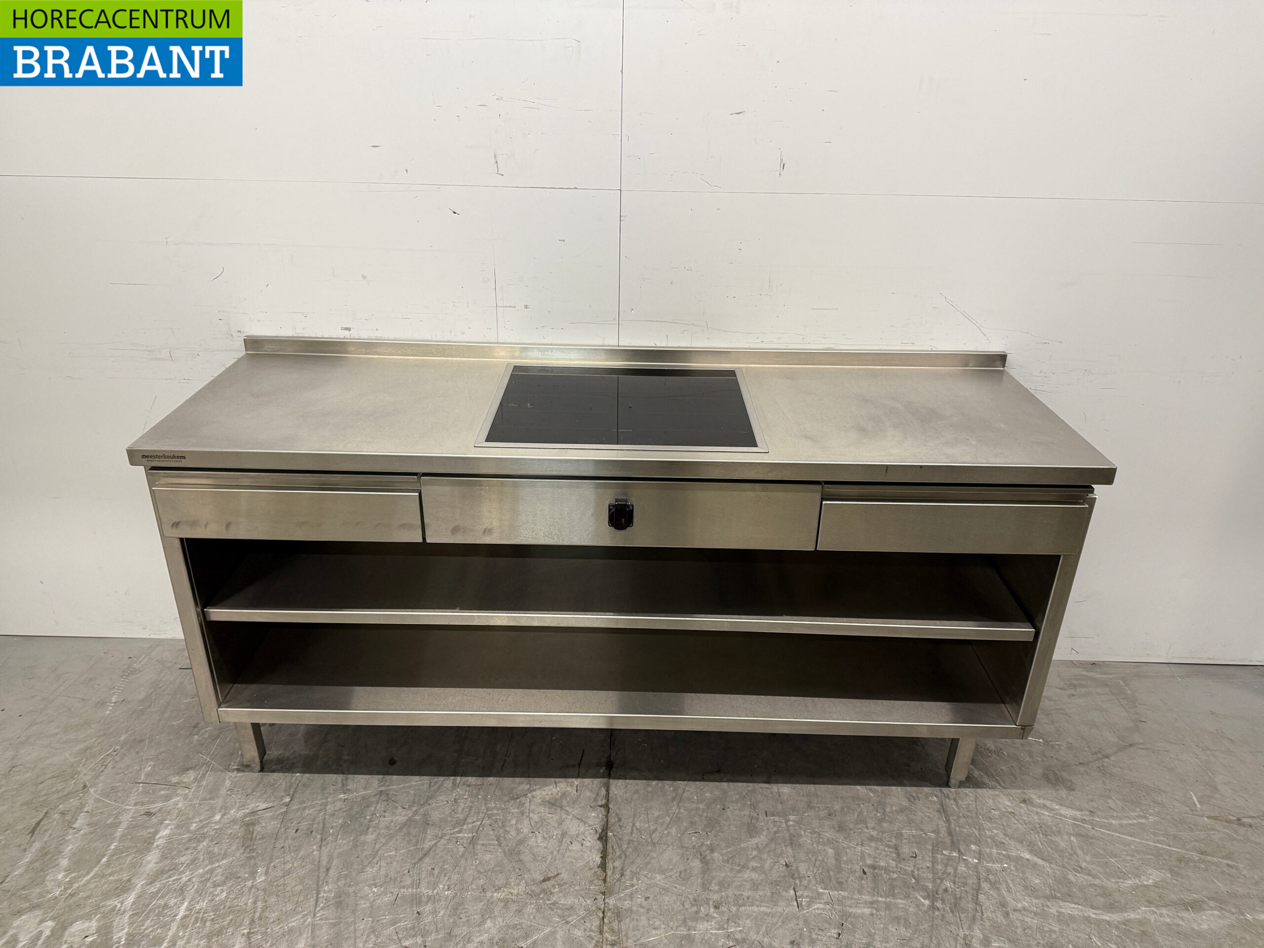 Edelstahl-Arbeitstisch mit eingebautem Induktionsherd 188 cm 400V Horeca