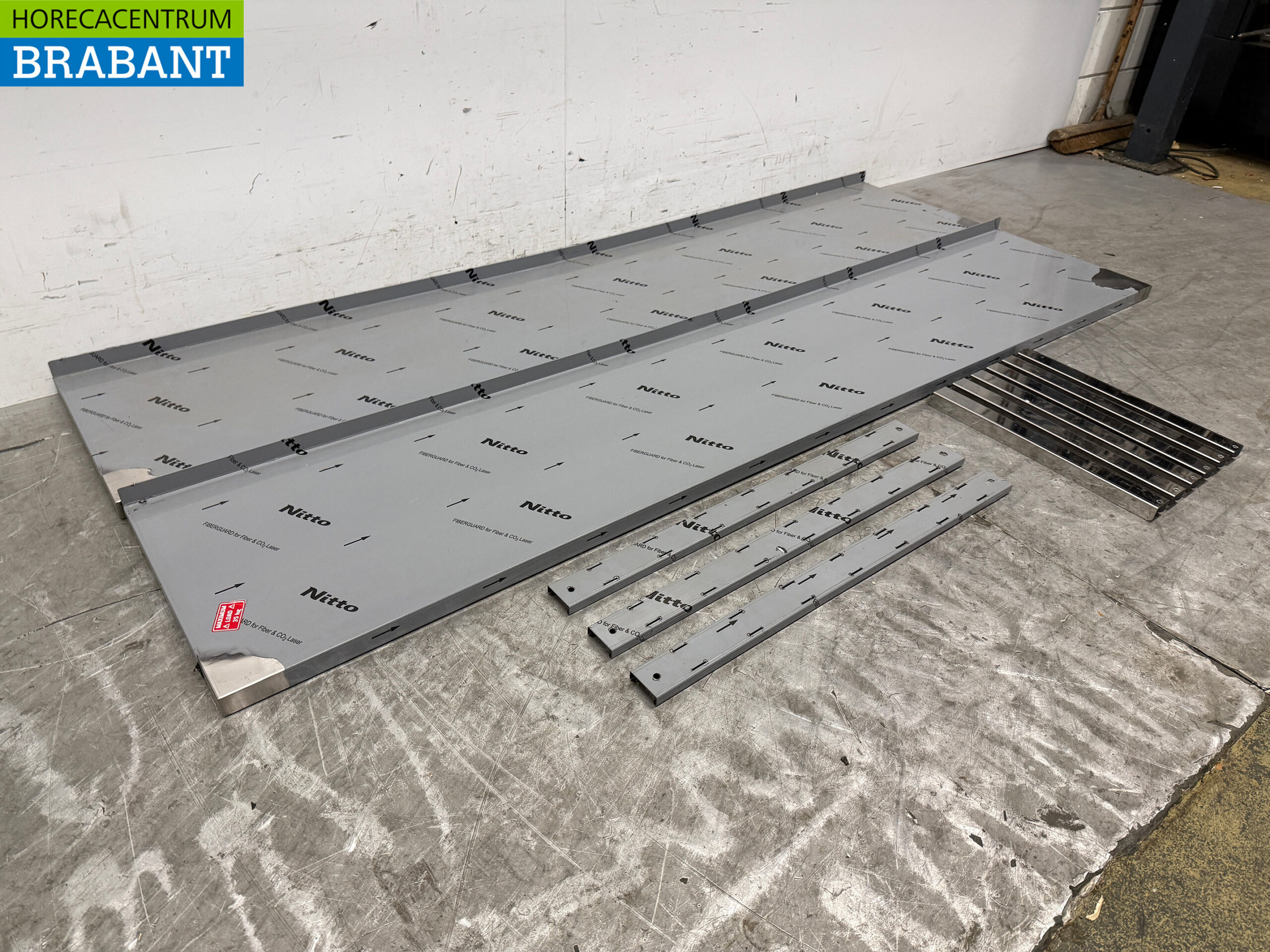 Doppelwandregal aus Edelstahl 200 x 40 cm Horeca – Bild 3