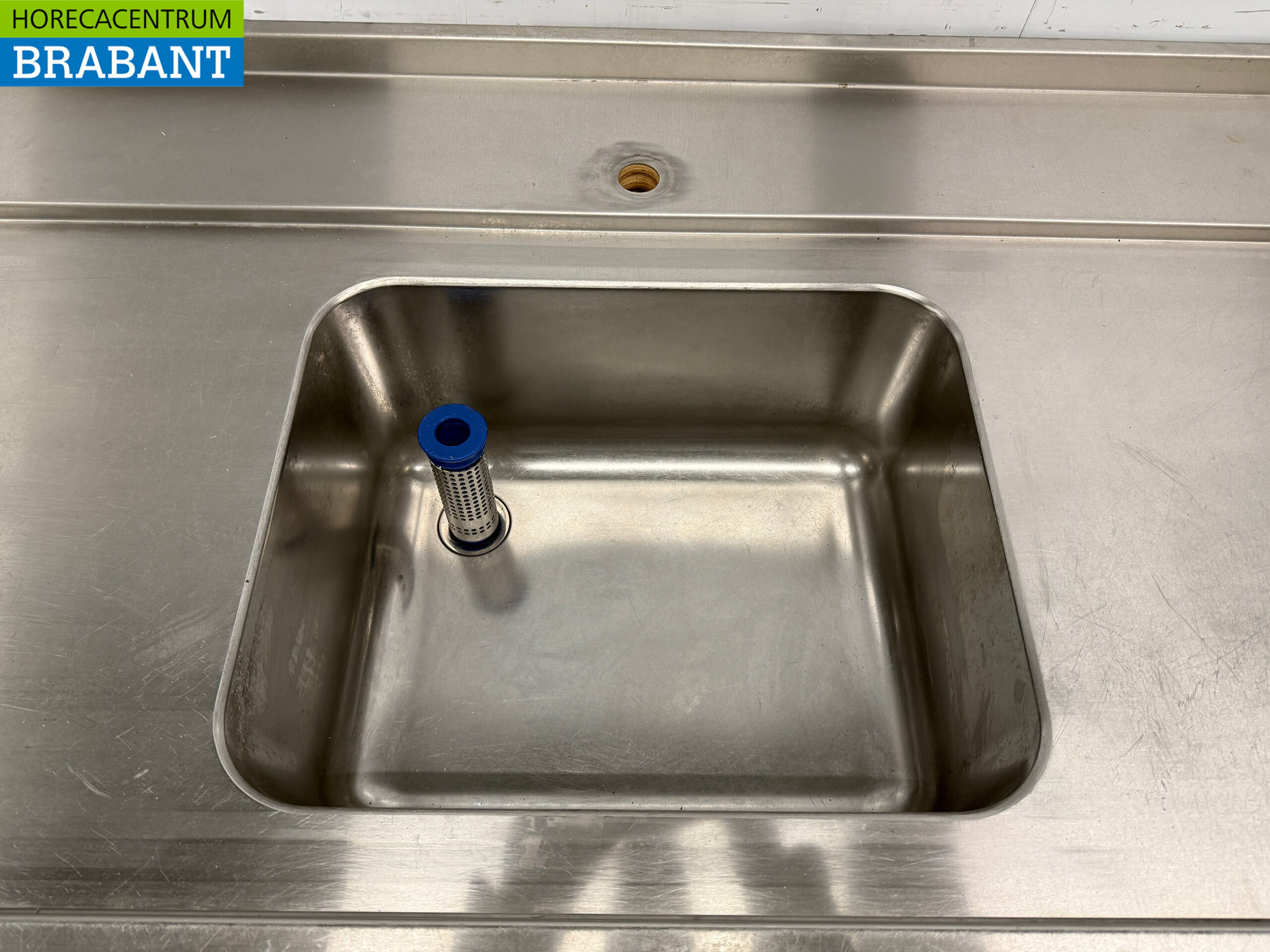 Futtertisch aus Edelstahl für Durchlaufspüler 259,5 x 75 x 92,5 cm Horeca – Bild 4