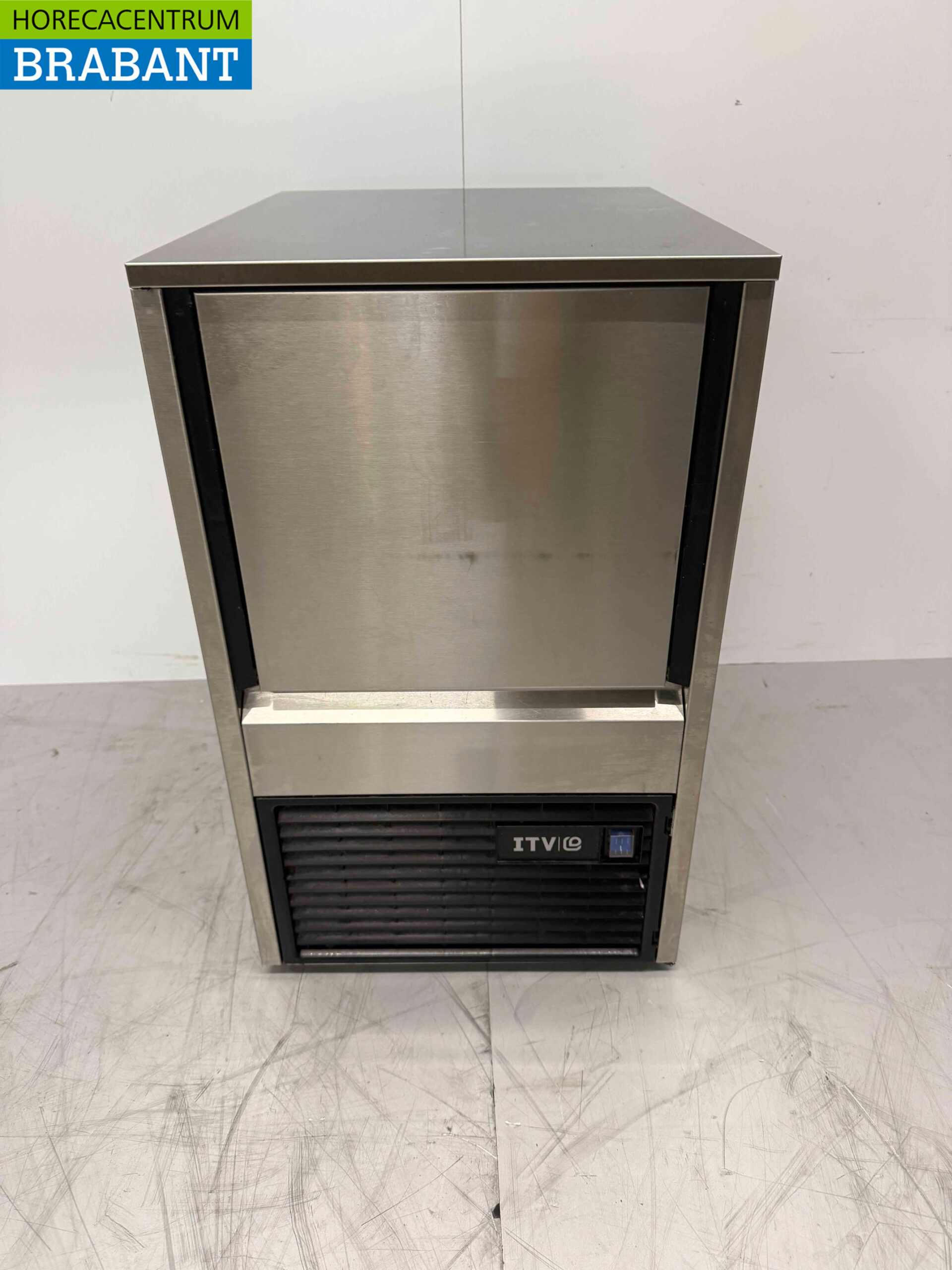 Edelstahl ITV Eiswürfelmaschine 21 kg/24h Bunker 6 Kilo 230V Horeca