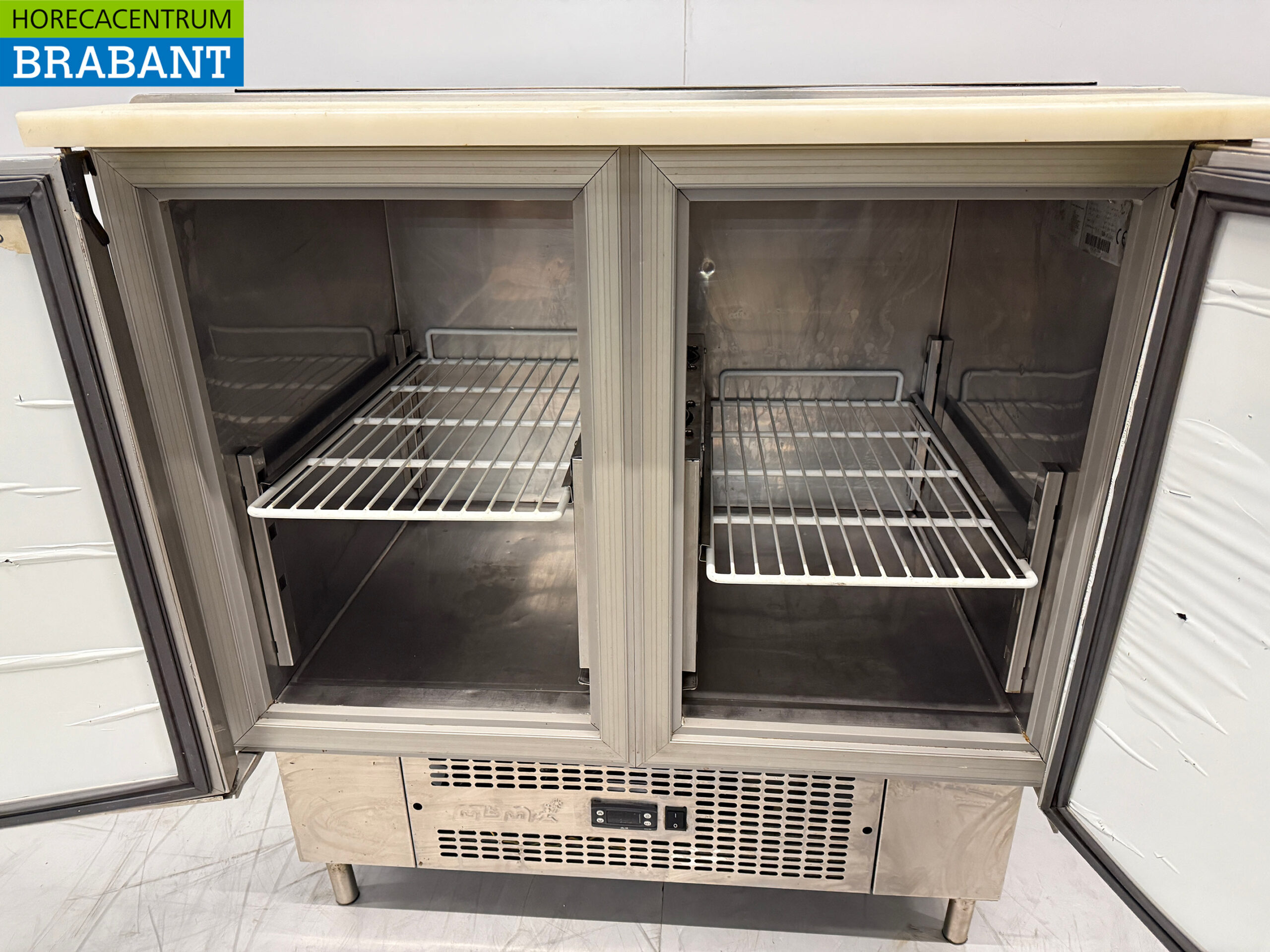 Edelstahl MBM Saladette 2 Türen 93 cm 230V Horeca – Bild 5