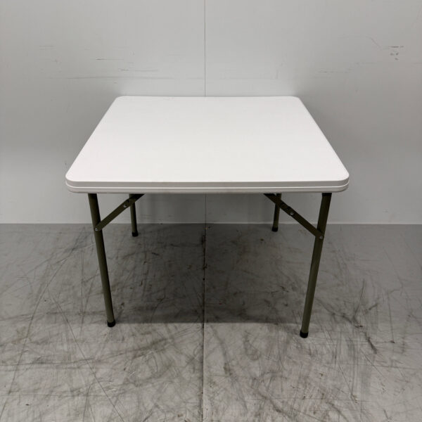 Bolero Zusammenklappbarer Kunststofftisch 86 x 86 x 74 cm Catering