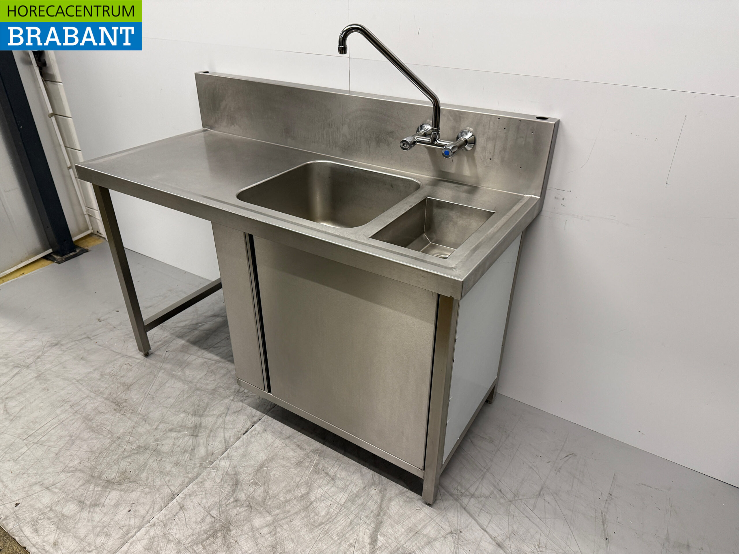 Edelstahlspüle mit Wasserhahn 160 x 70 x 95 cm Catering – Bild 2