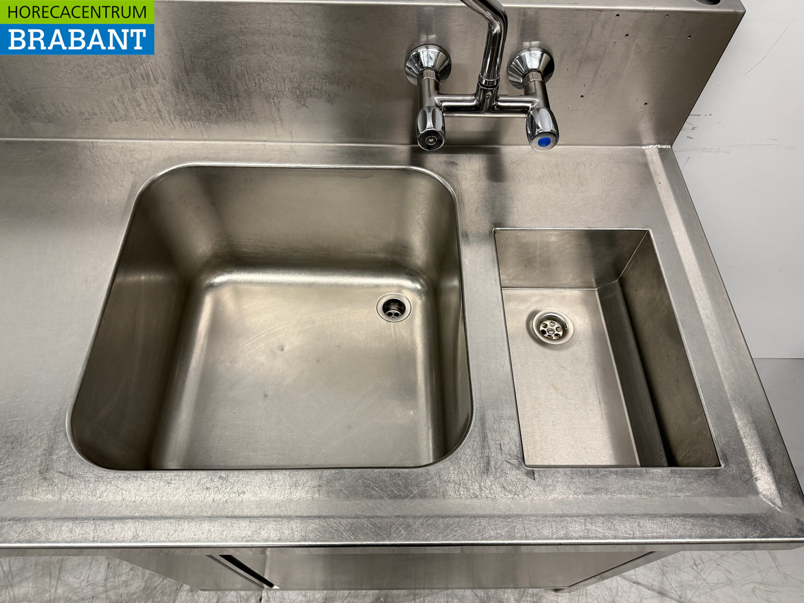 Edelstahlspüle mit Wasserhahn 160 x 70 x 95 cm Catering – Bild 4