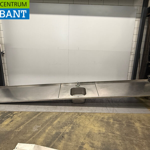 Edelstahlspüle Aufsatzspüle mit Wasserhahn 449 x 70 cm Catering