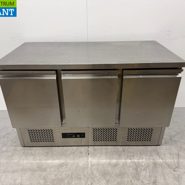 Gekühlte Werkbank aus Edelstahl 3 Türen 137 cm 230V Horeca