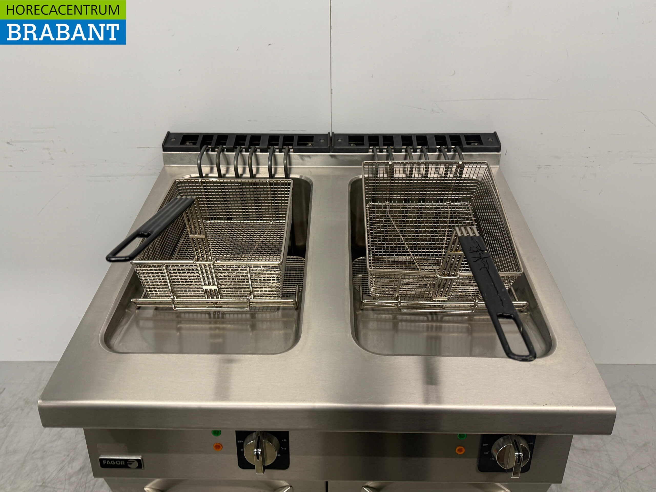 Fagor Doppelfritteuse aus Edelstahl 2 x 15 Liter 2 x 400V Horeca – Bild 4