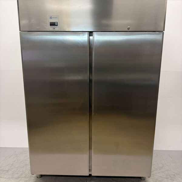 Electrolux Doppeltür-Kühlschrank 1430 Liter 230V Horeca aus Edelstahl