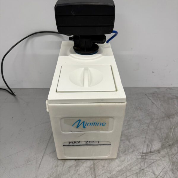 Lubron Miniline Automatischer Wasserenthärter 160 Liter pro Stunde 230V Horeca