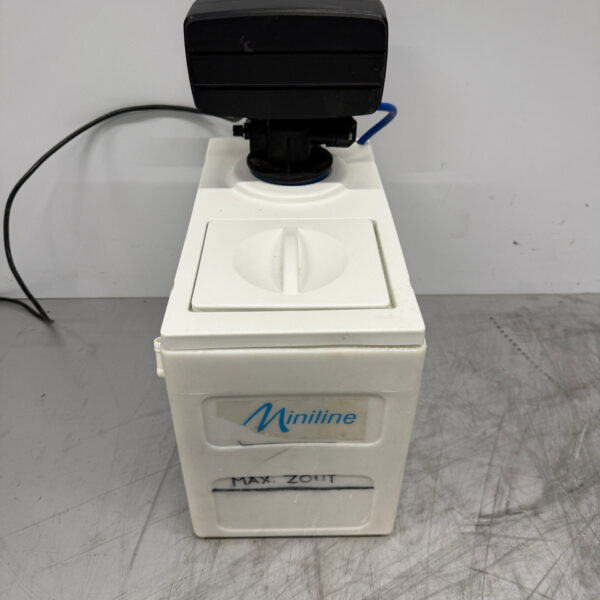 Lubron Miniline Automatischer Wasserenthärter 160 Liter pro Stunde 230V Horeca