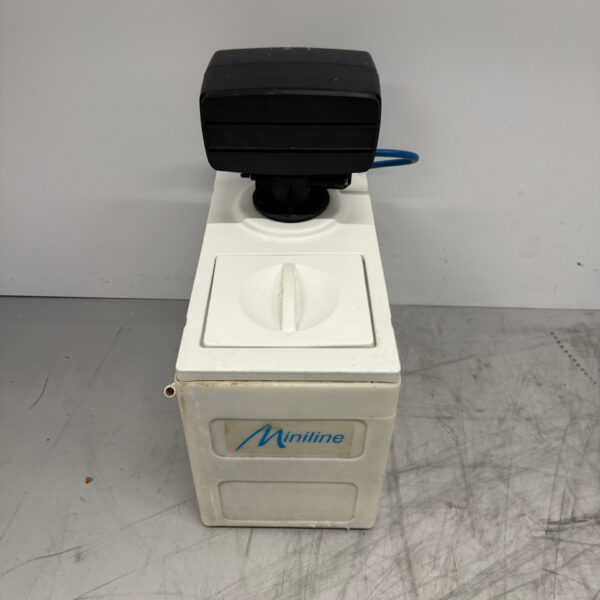 Lubron Miniline Automatischer Wasserenthärter 160 Liter pro Stunde 230V Horeca