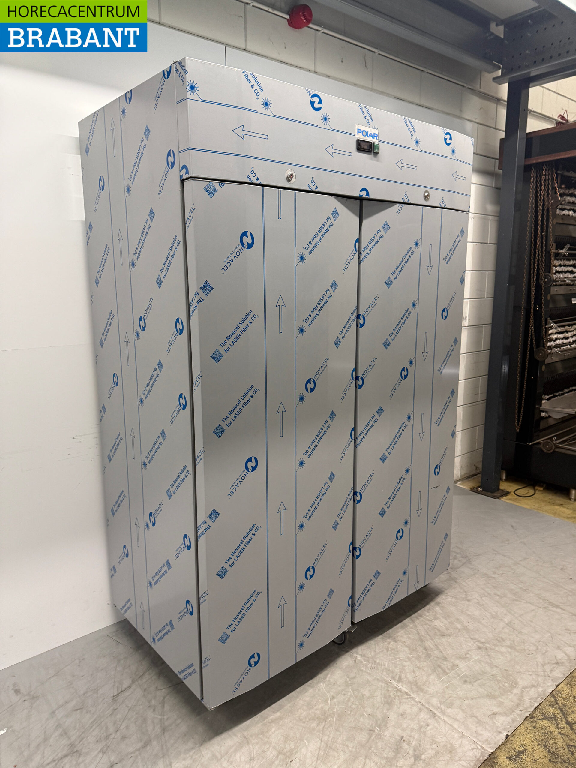 Polar Mobile Doppeltür-Gefrierschrank aus Edelstahl 1400 Liter 230V Horeca – Bild 3