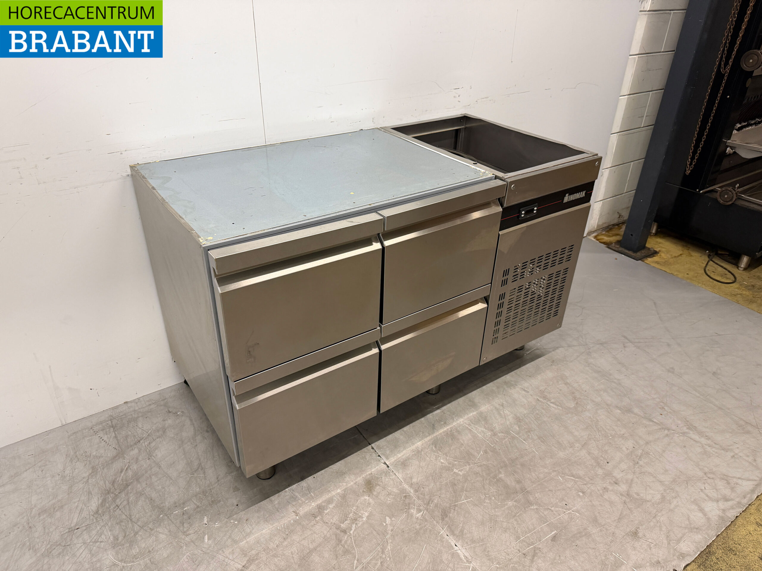 Edelstahl Inomak gekühlte Werkbank 4 Schubladen 134 cm 230V Horeca – Bild 3