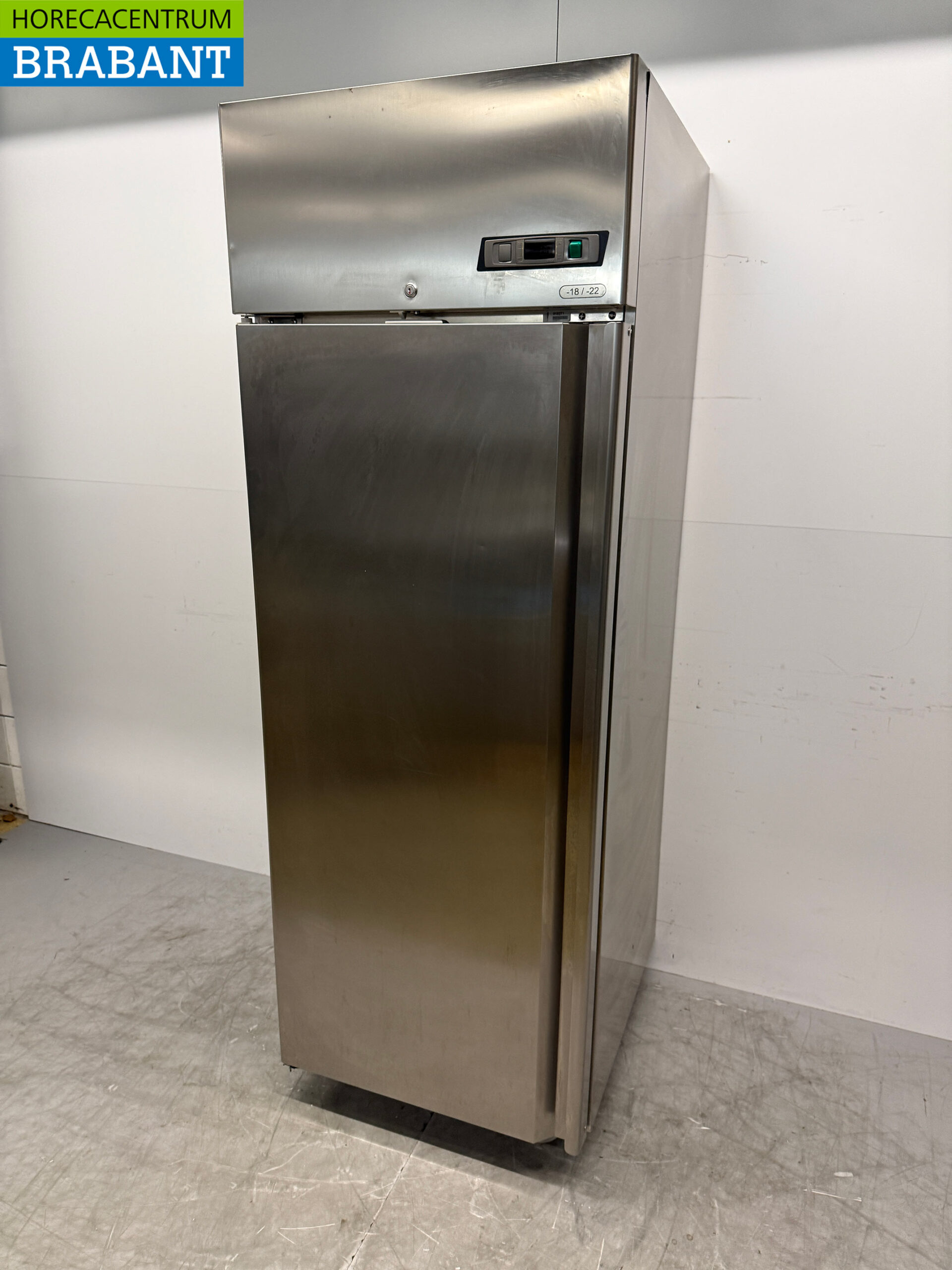 Eurotec Mobiler Gefrierschrank aus Edelstahl 600 Liter 230V Horeca – Bild 2