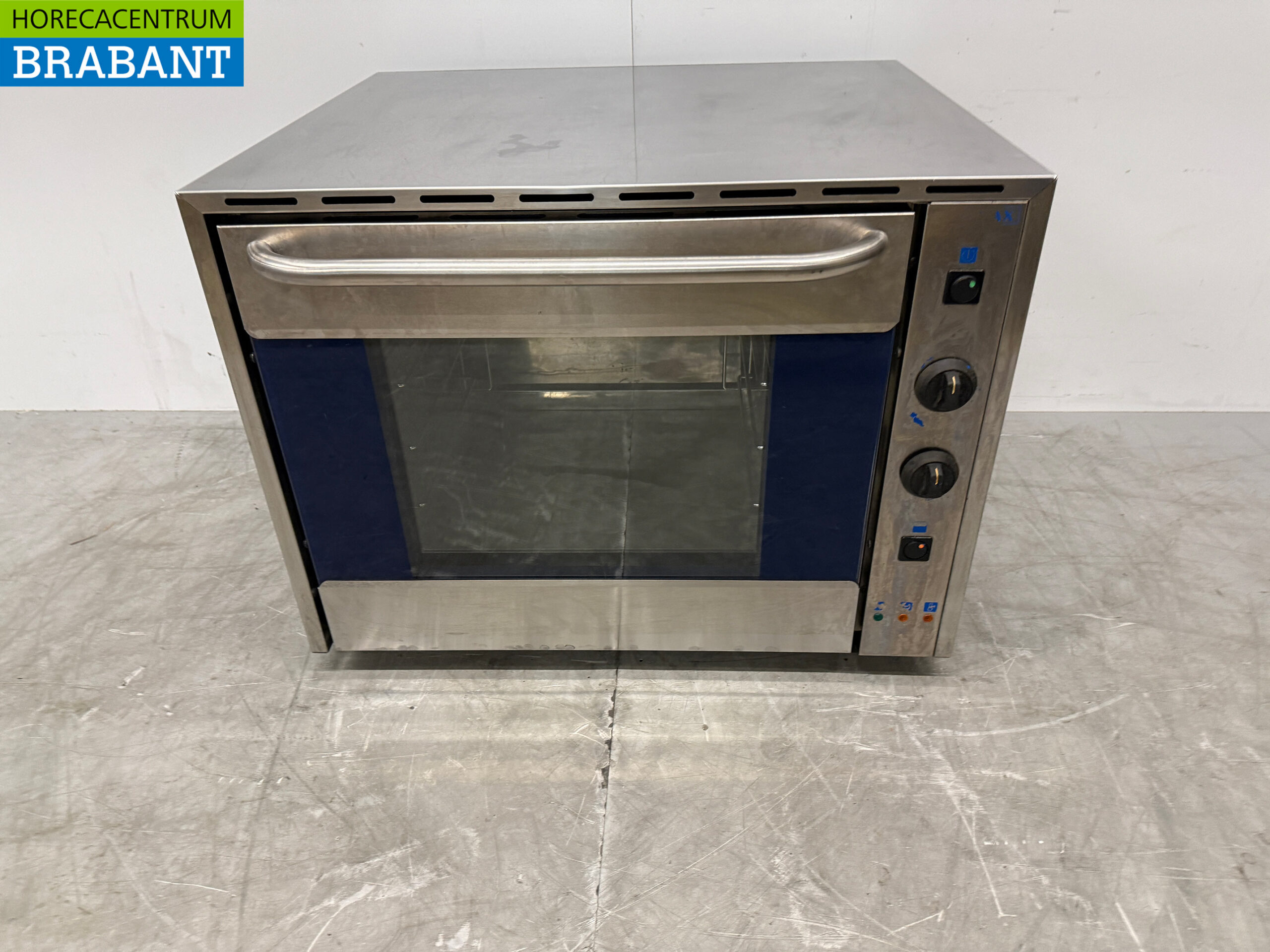 Euromax Heißluftofen aus Edelstahl mit Grillfunktion 4 x 43/34 cm 230V Horeca