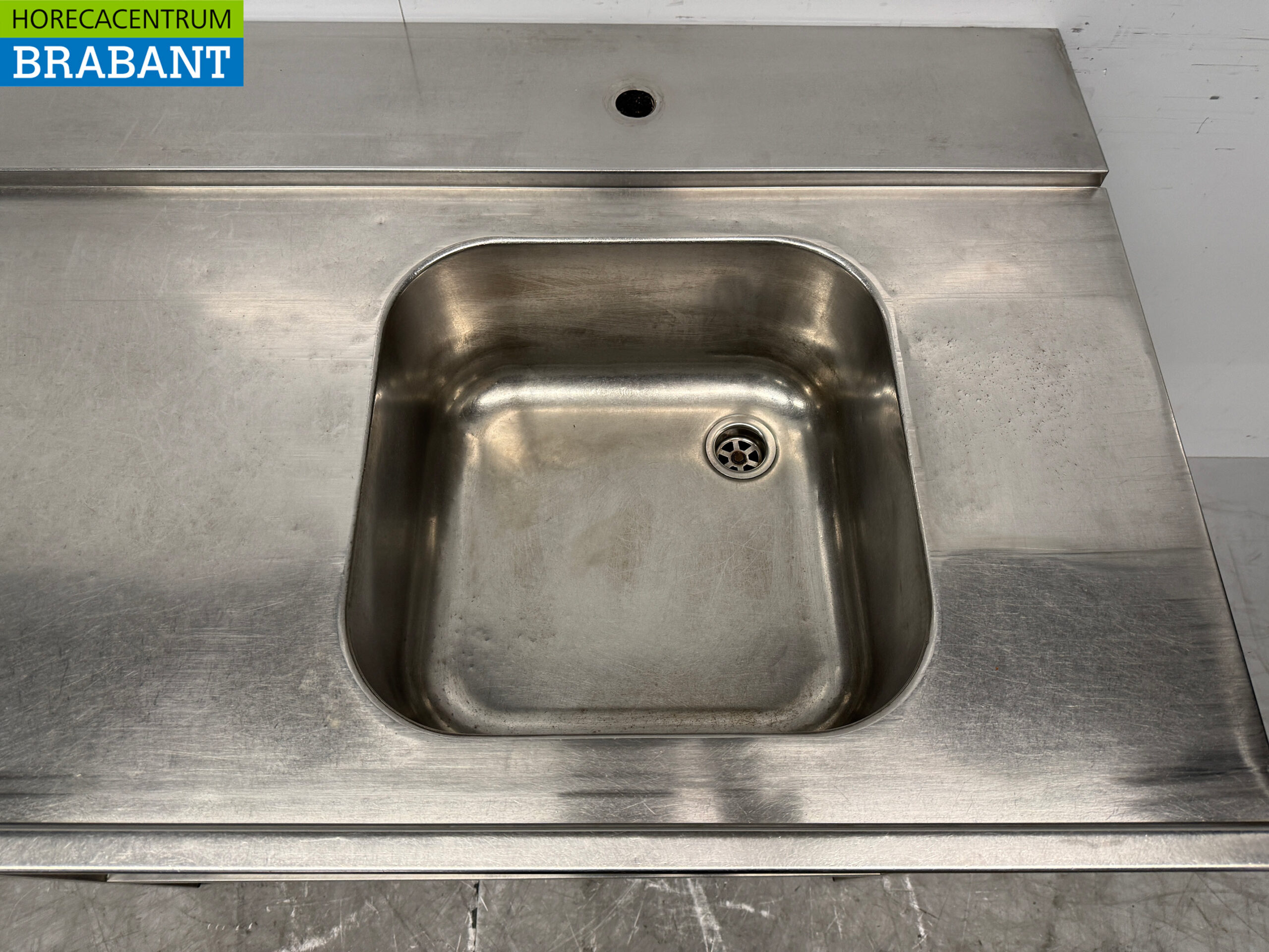 Edelstahl-Futtertisch T.B.V. Schiebespülmaschine 120 x 73 x 89,5 cm Horeca – Bild 4