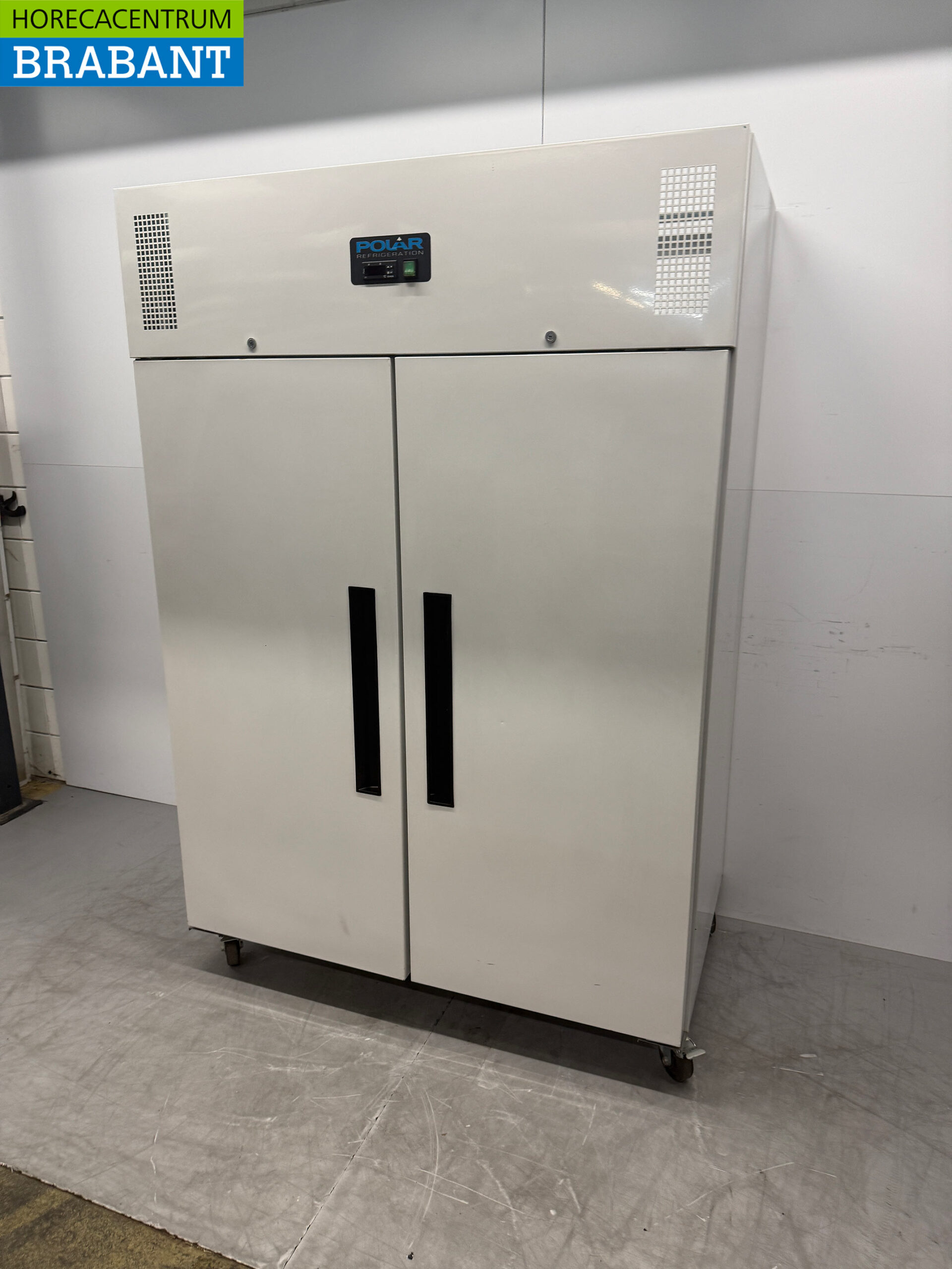 Polar Mobiler Doppeltür-Kühlschrank 1200 Liter 230V Horeca – Bild 2