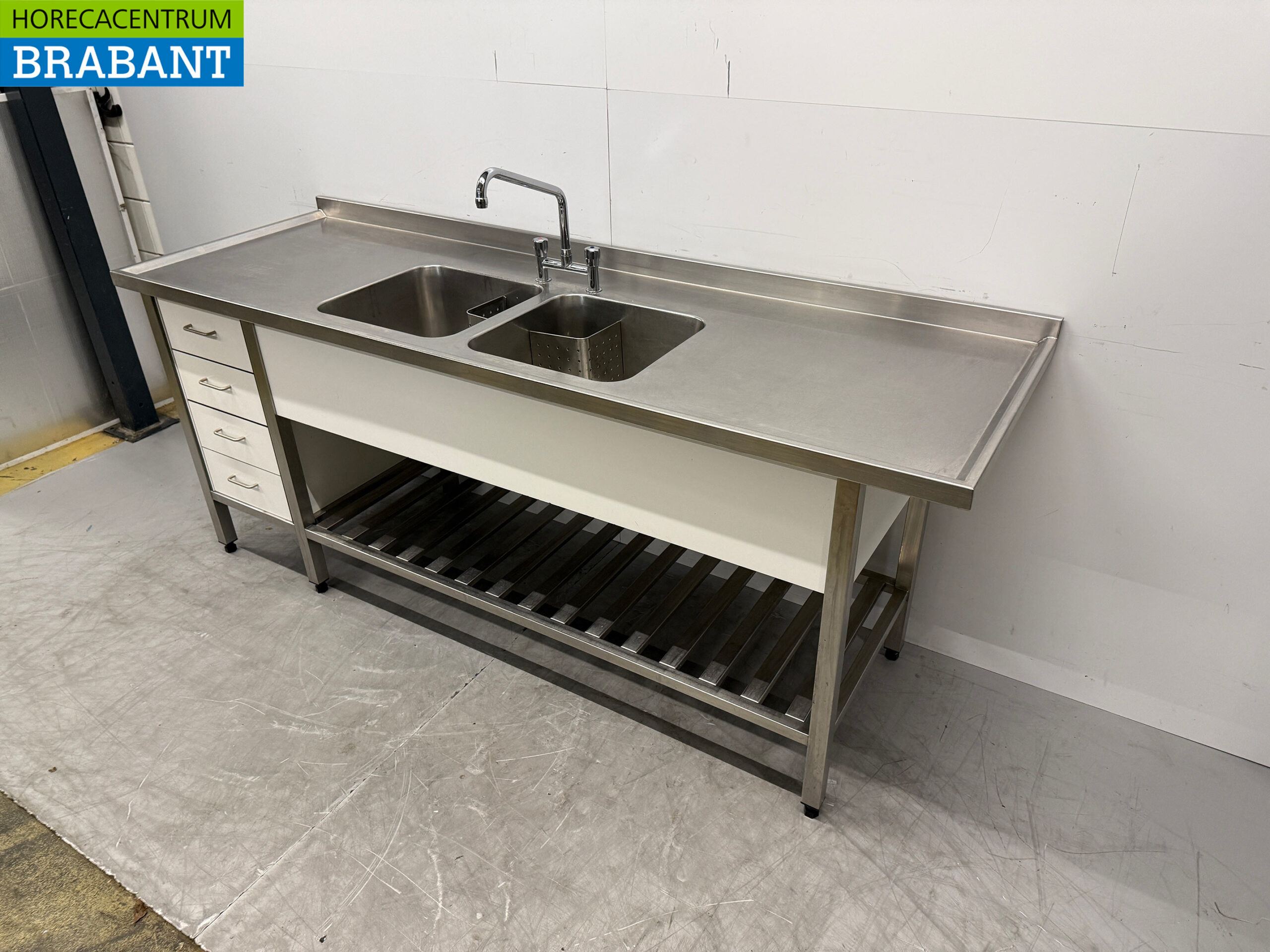 Edelstahl Doppelspültisch mit Wasserhahn 215 x 70 x 90 cm Catering – Bild 2