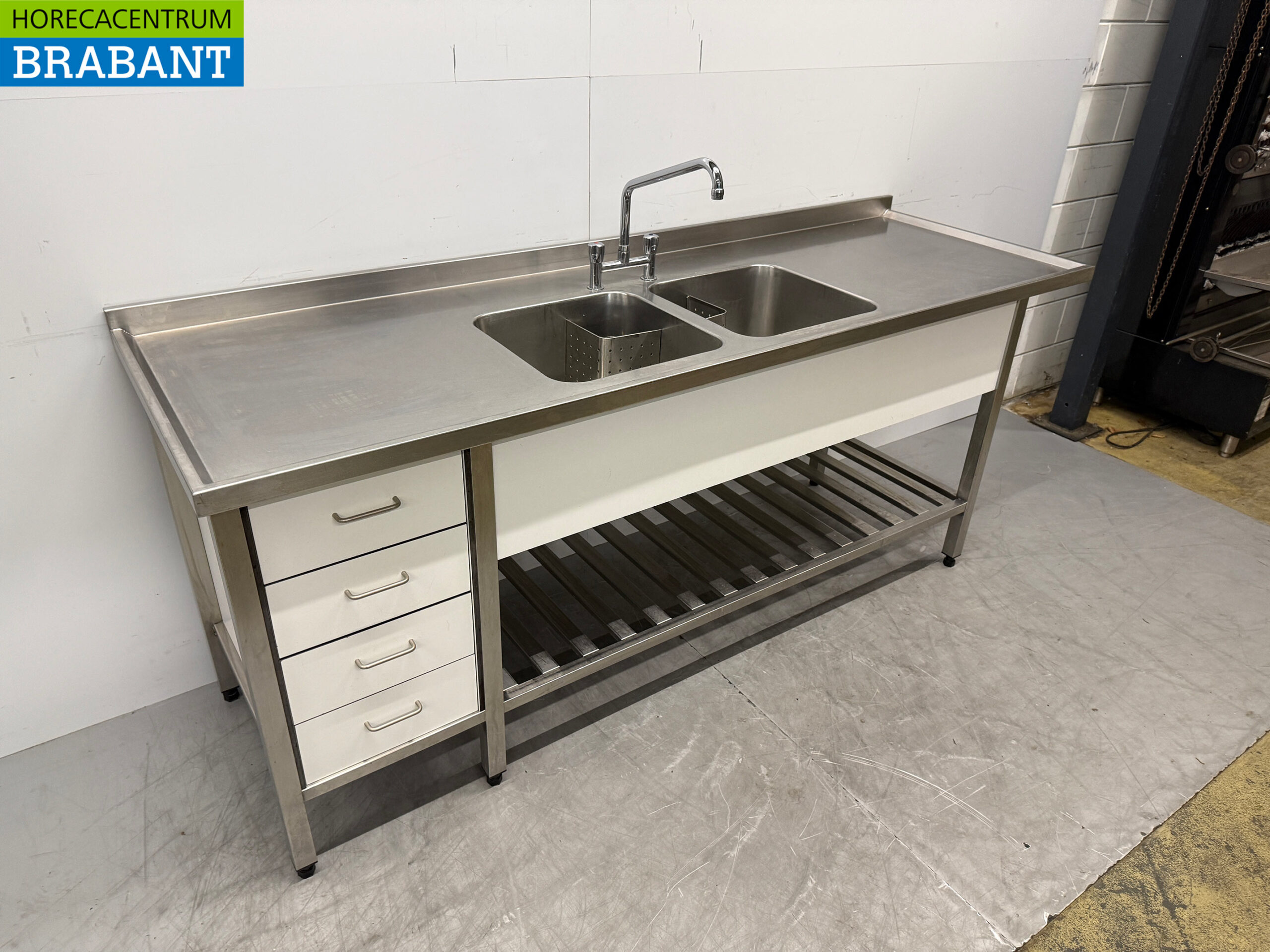 Edelstahl Doppelspültisch mit Wasserhahn 215 x 70 x 90 cm Catering – Bild 3