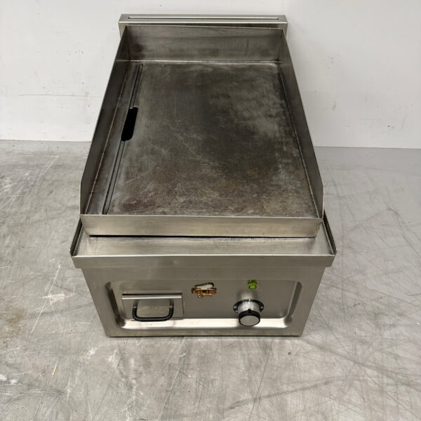 Edelstahl Olis Glatte Backplatte Grillplatte 40 cm 400V Horeca