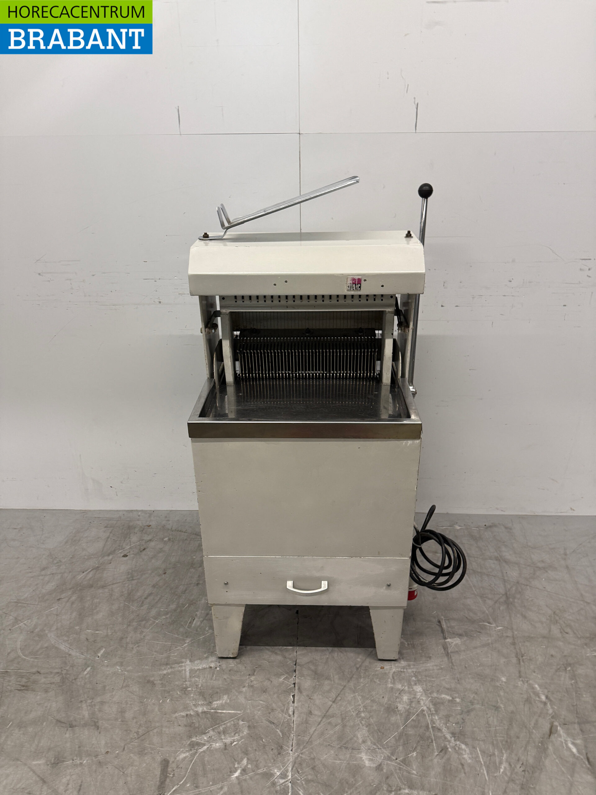 JAC Brotschneidemaschine 8 mm 400V Horeca