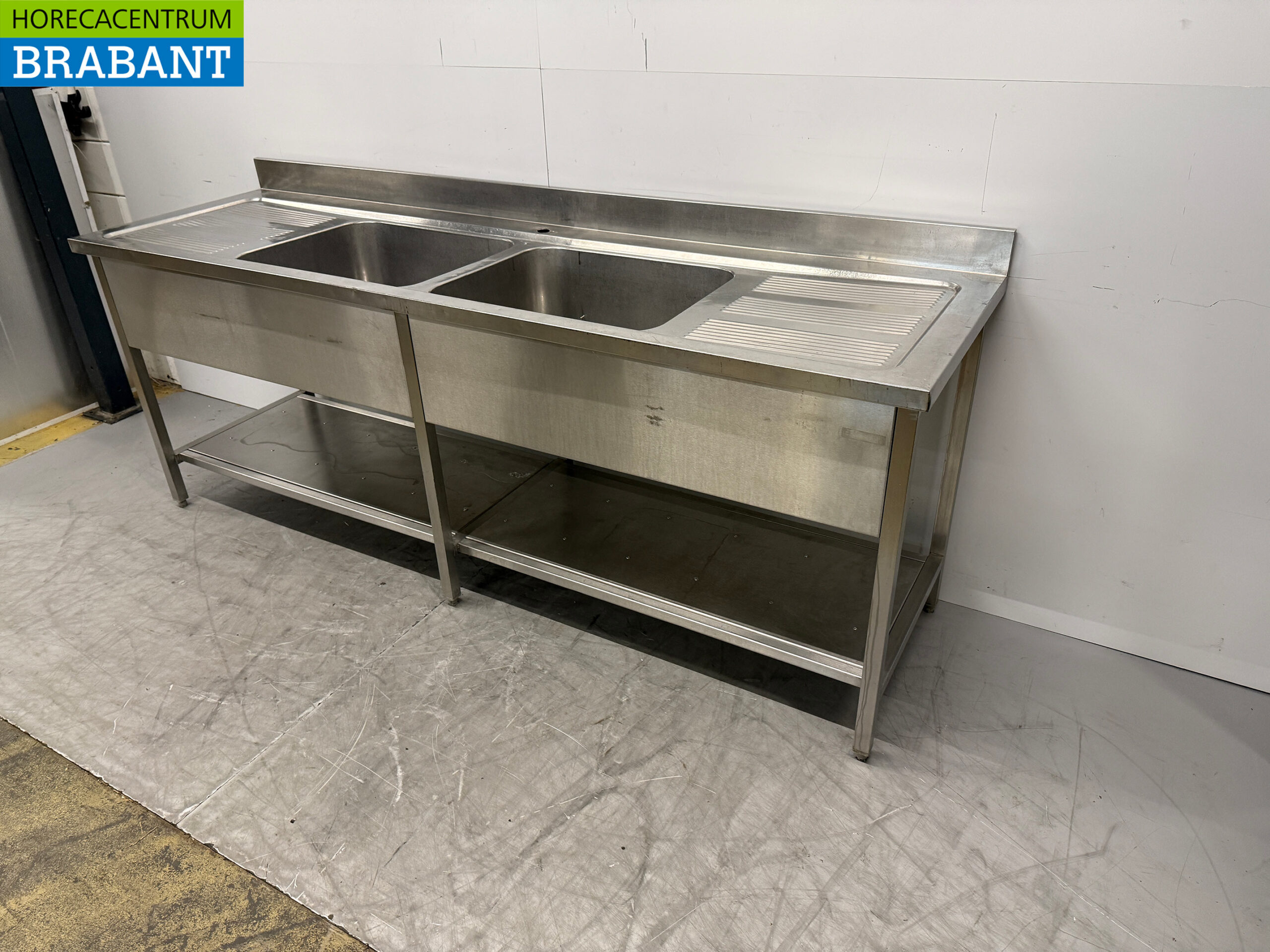 Edelstahl-Spültisch Doppelspüle mit Unterregal 240 x 70 x 91 cm Catering – Bild 2