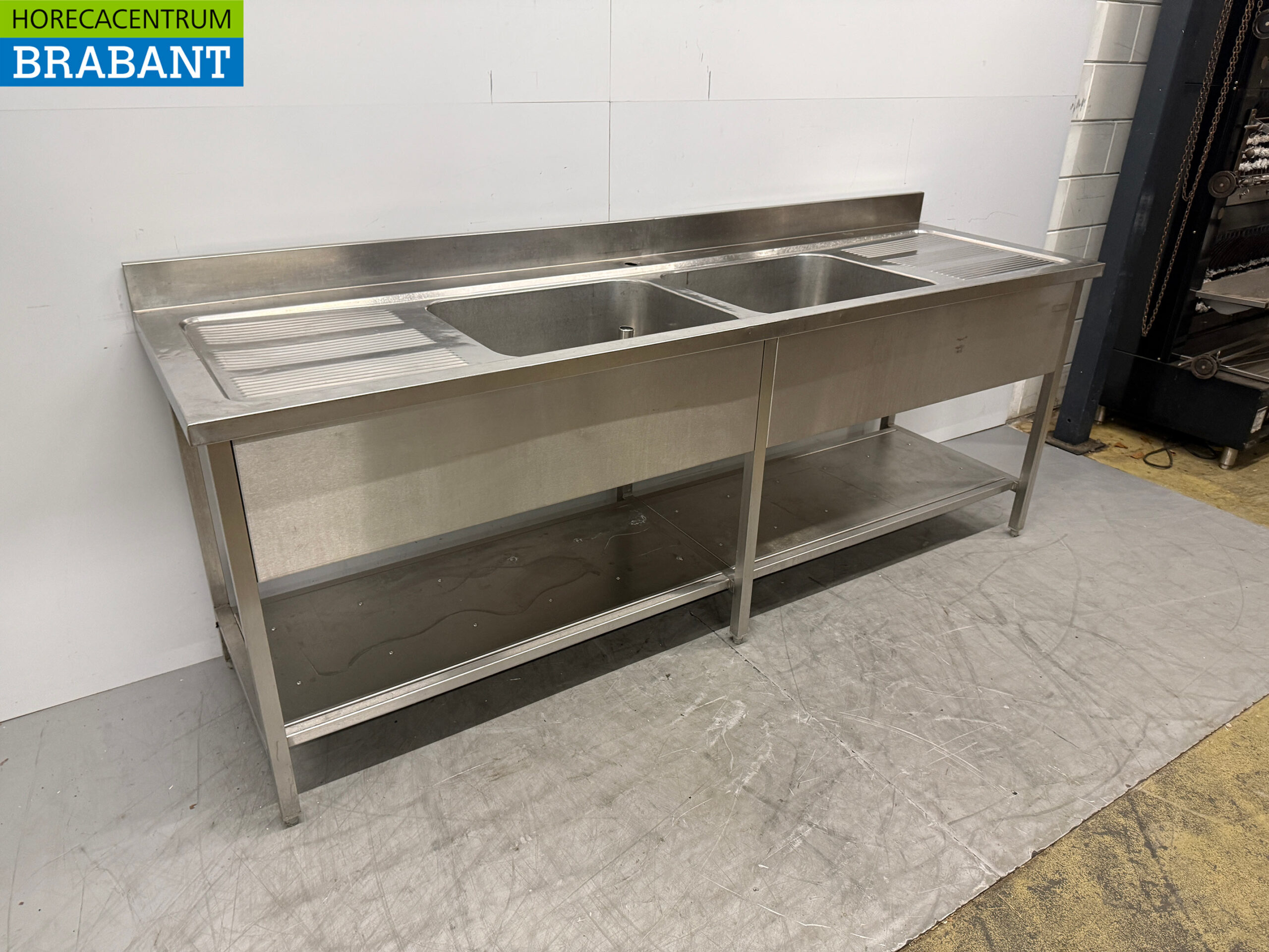 Edelstahl-Spültisch Doppelspüle mit Unterregal 240 x 70 x 91 cm Catering – Bild 3