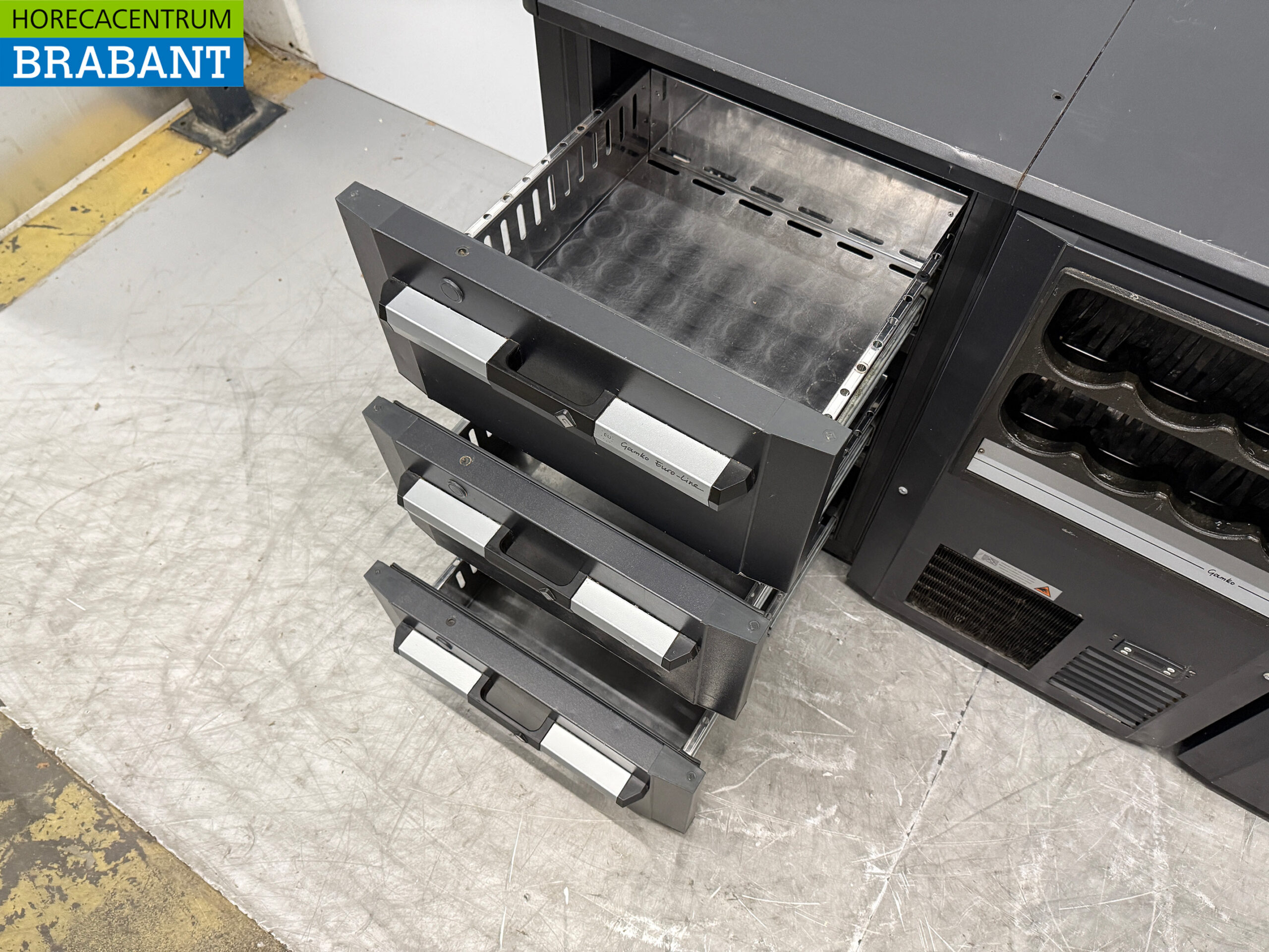 Gamko Bar-Kühlschrank mit Flaschennest und 5 Schubladen 170,5 cm 230V Horeca – Bild 4