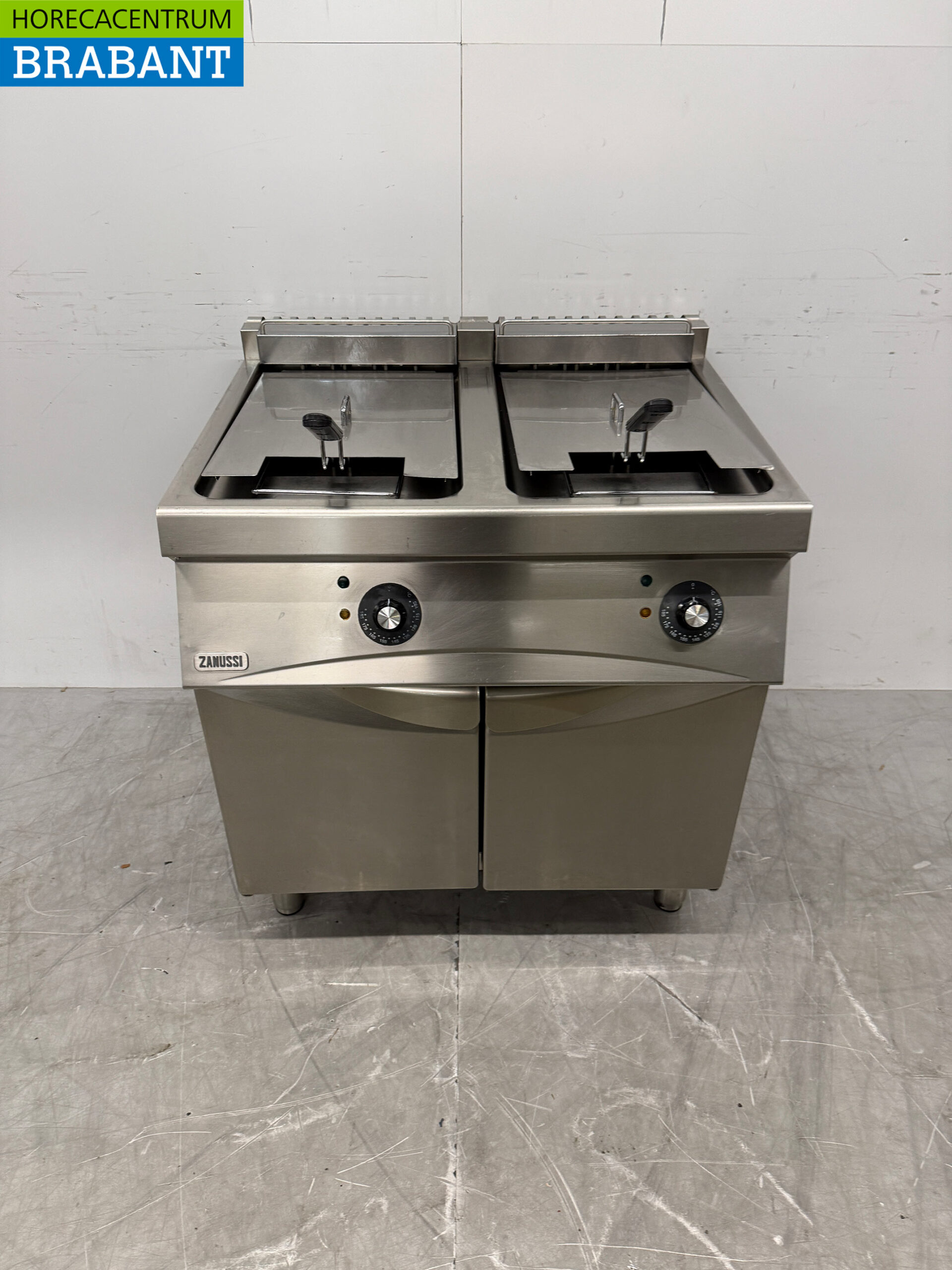 Edelstahl Zanussi Doppelfritteuse 2 x 14 Liter 400V Horeca