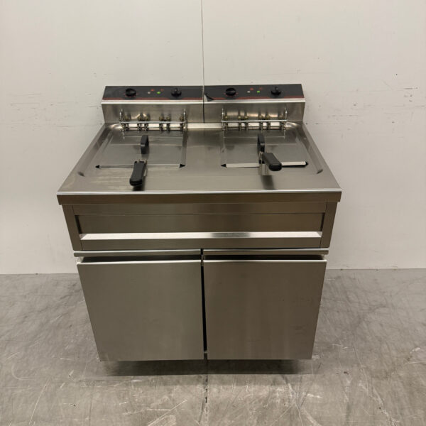 Profinox Doppelfritteuse aus Edelstahl 2 x 14 Liter 2 x 400V Horeca