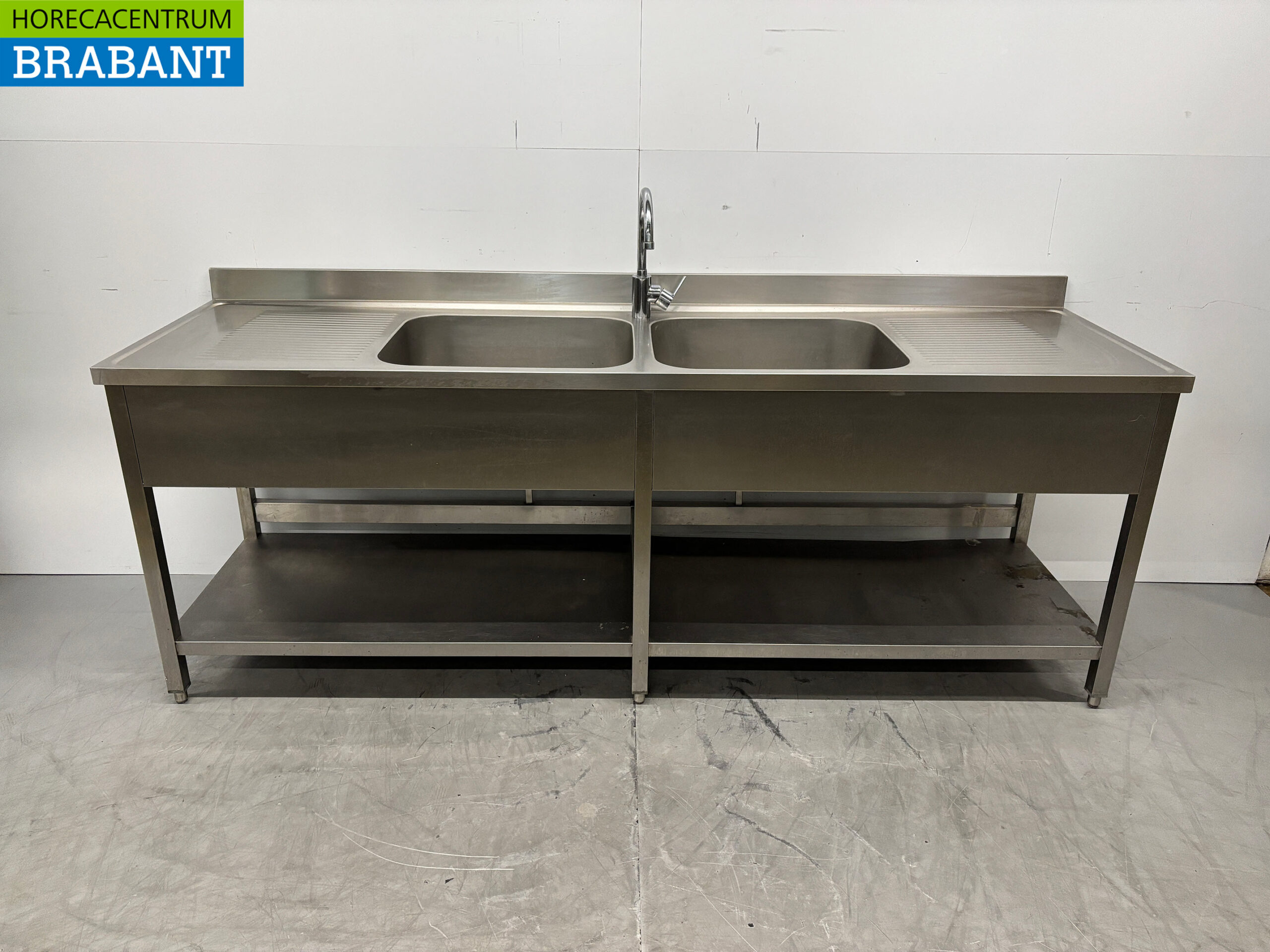 Edelstahl Doppelspültisch mit Wasserhahn 240 x 70 x 87 cm Catering