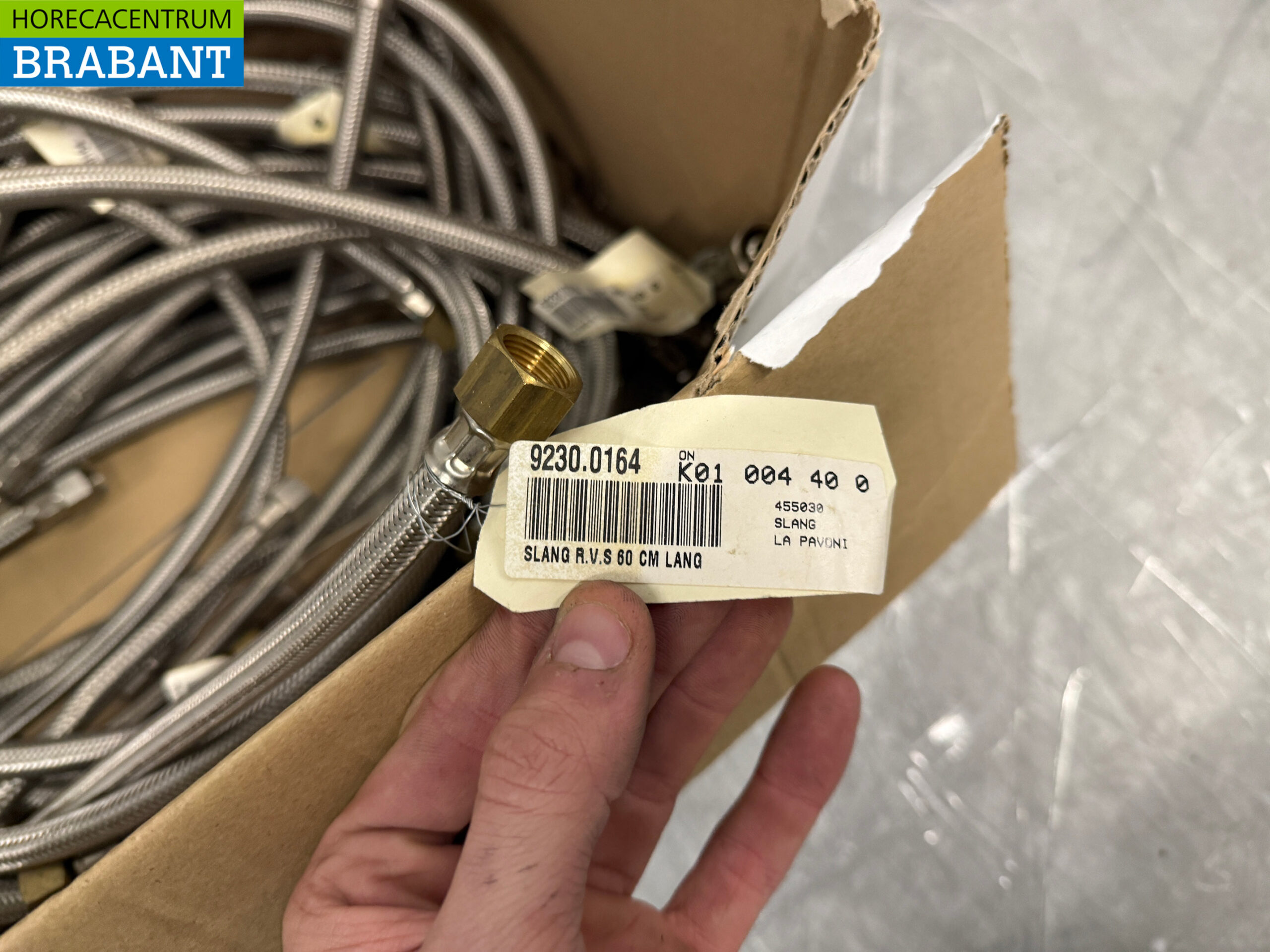 Verschiedene flexible Wasserschläuche aus Edelstahl 35 Stück Horeca – Bild 3