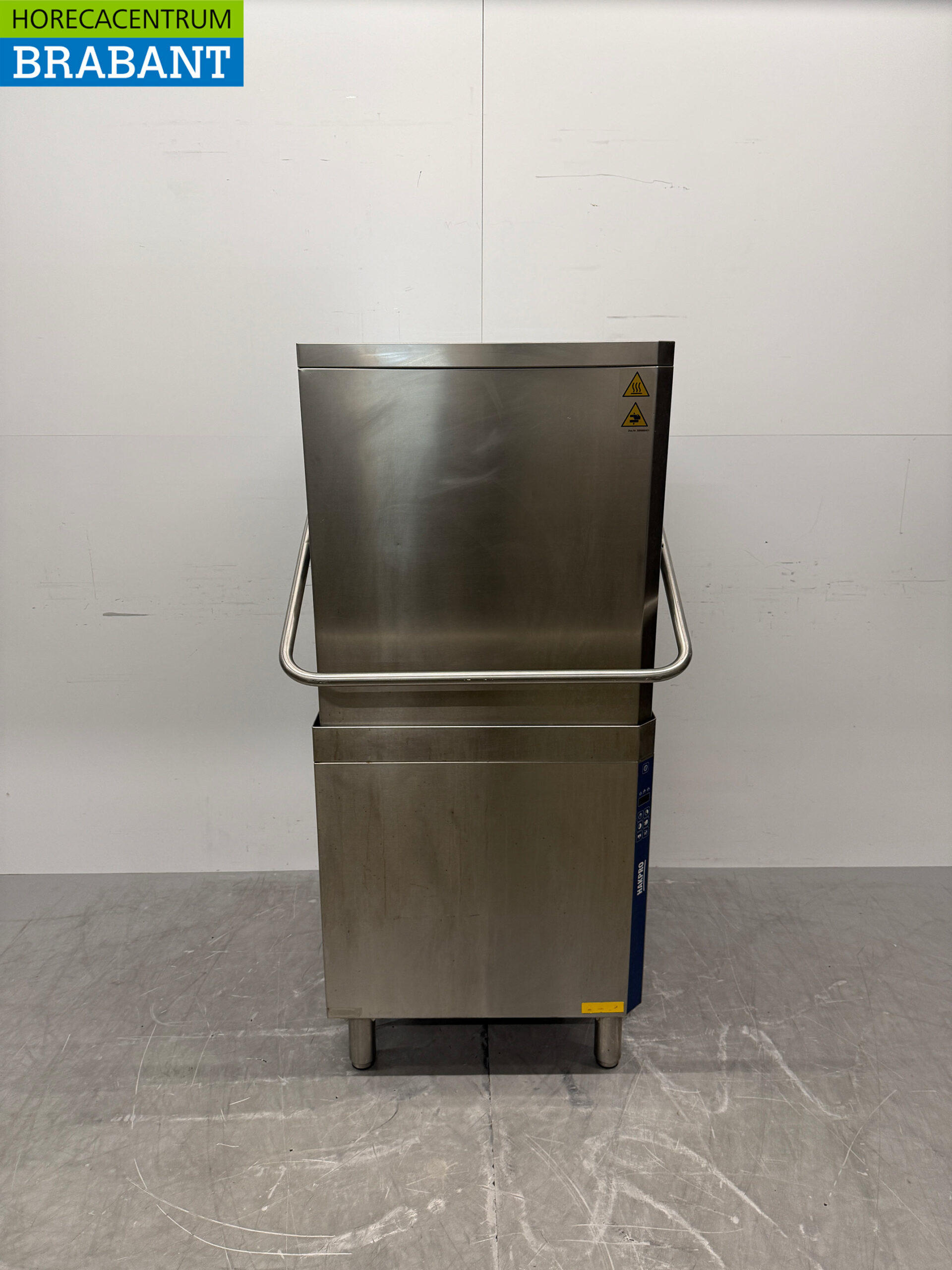Zanussi HHT8 Durchlaufgeschirrspüler aus Edelstahl mit Ablaufpumpe 400V Horeca