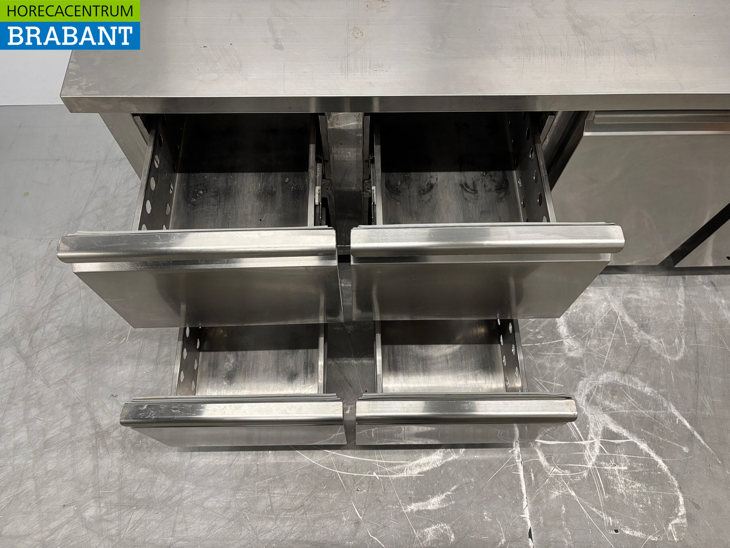 Ecofrost gekühlte Werkbank aus Edelstahl 4 Schubladen und 1 Tür 180 cm 230V Horeca – Bild 4