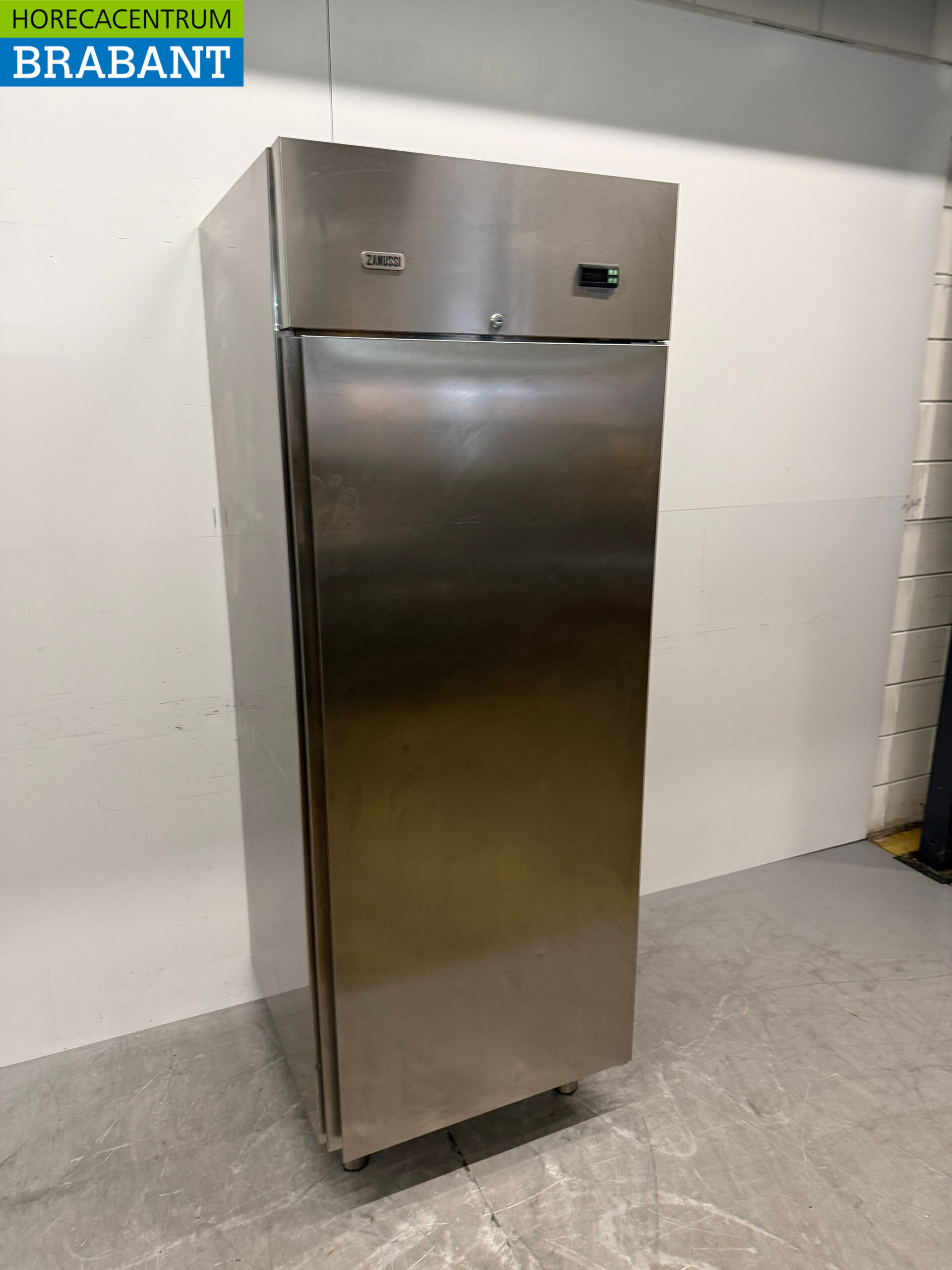 Edelstahl Zanussi Kühlschrank 640 Liter 230V Horeca – Bild 3