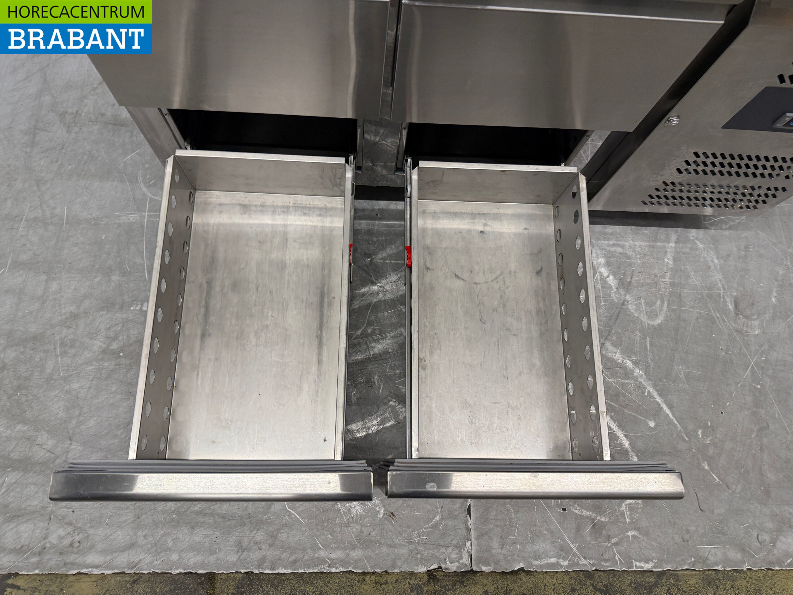 Ecofrost gekühlte Werkbank aus Edelstahl 4 Schubladen 136 cm 230V Horeca – Bild 4