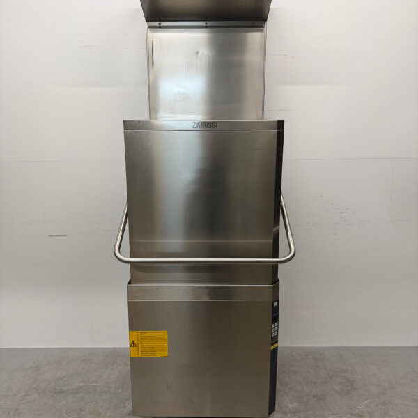 Zanussi Durchlaufgeschirrspüler aus Edelstahl mit Wärmerückgewinnung und Ablaufpumpe 400V Horeca