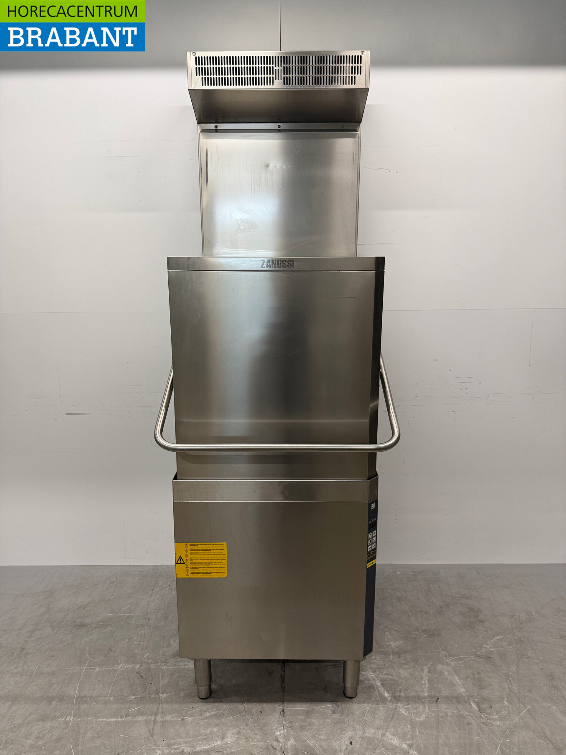 Zanussi Durchlaufgeschirrspüler aus Edelstahl mit Wärmerückgewinnung und Ablaufpumpe 400V Horeca