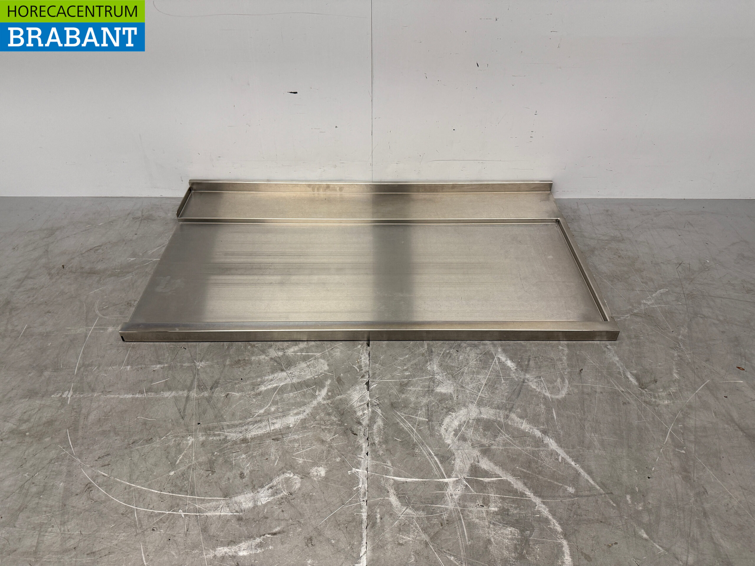 Abtropffläche aus Edelstahl für Durchschubspülmaschine 134,5 cm Horeca