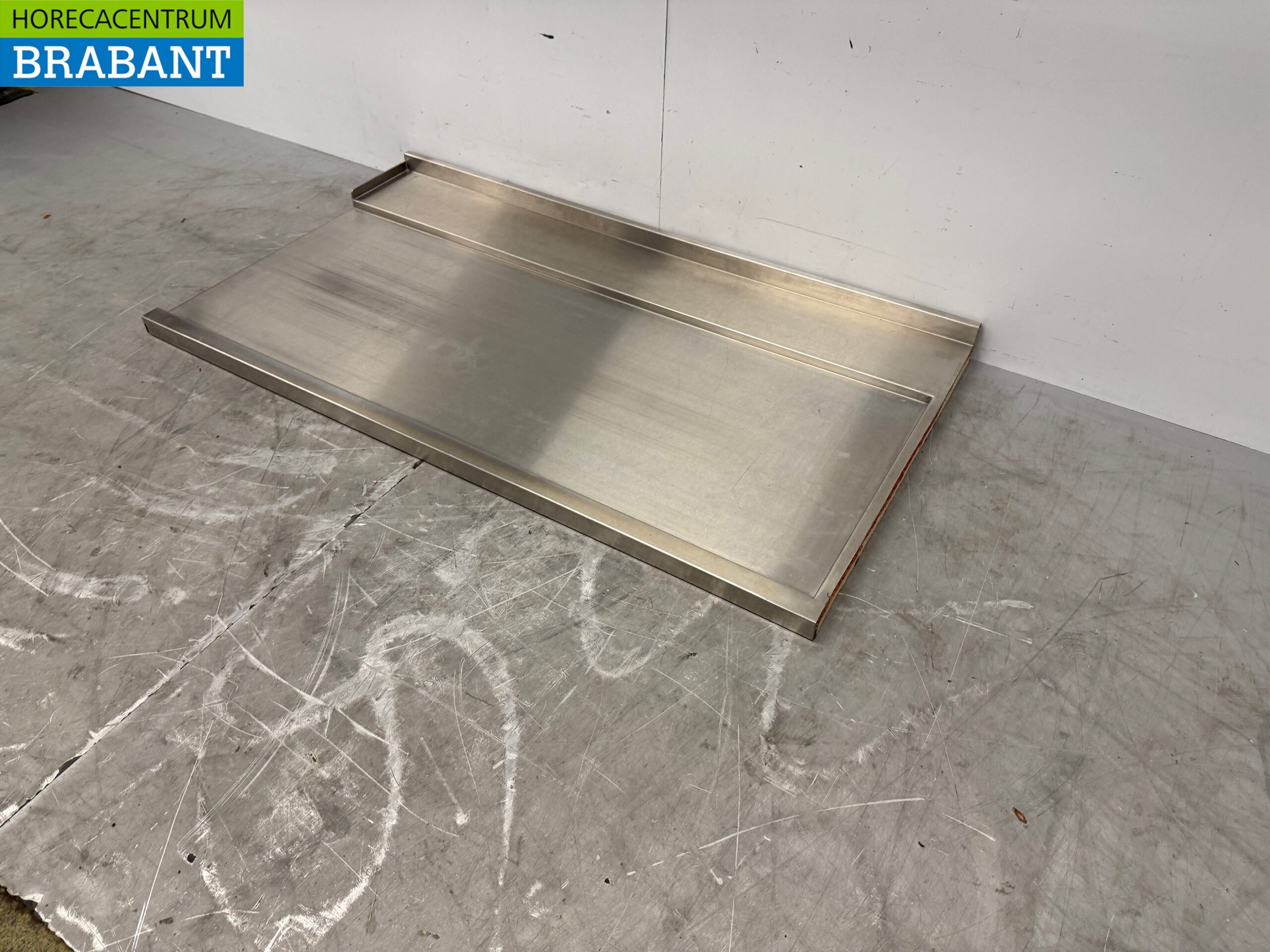 Abtropffläche aus Edelstahl für Durchschubspülmaschine 134,5 cm Horeca – Bild 2