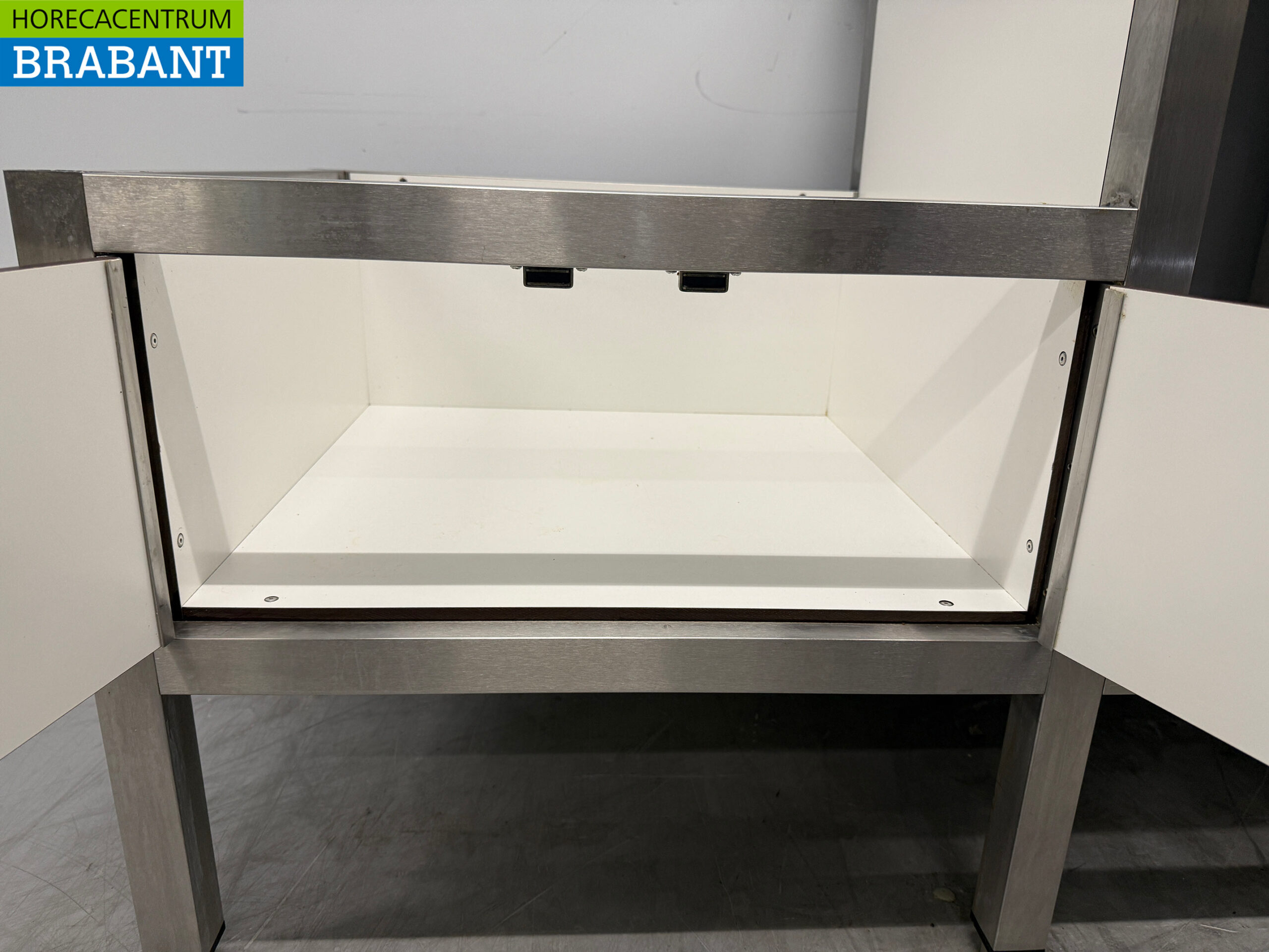 Edelstahl Arbeitsschrank mit 4 Türen 196,5 x 70 x 89 cm GAS Catering – Bild 5
