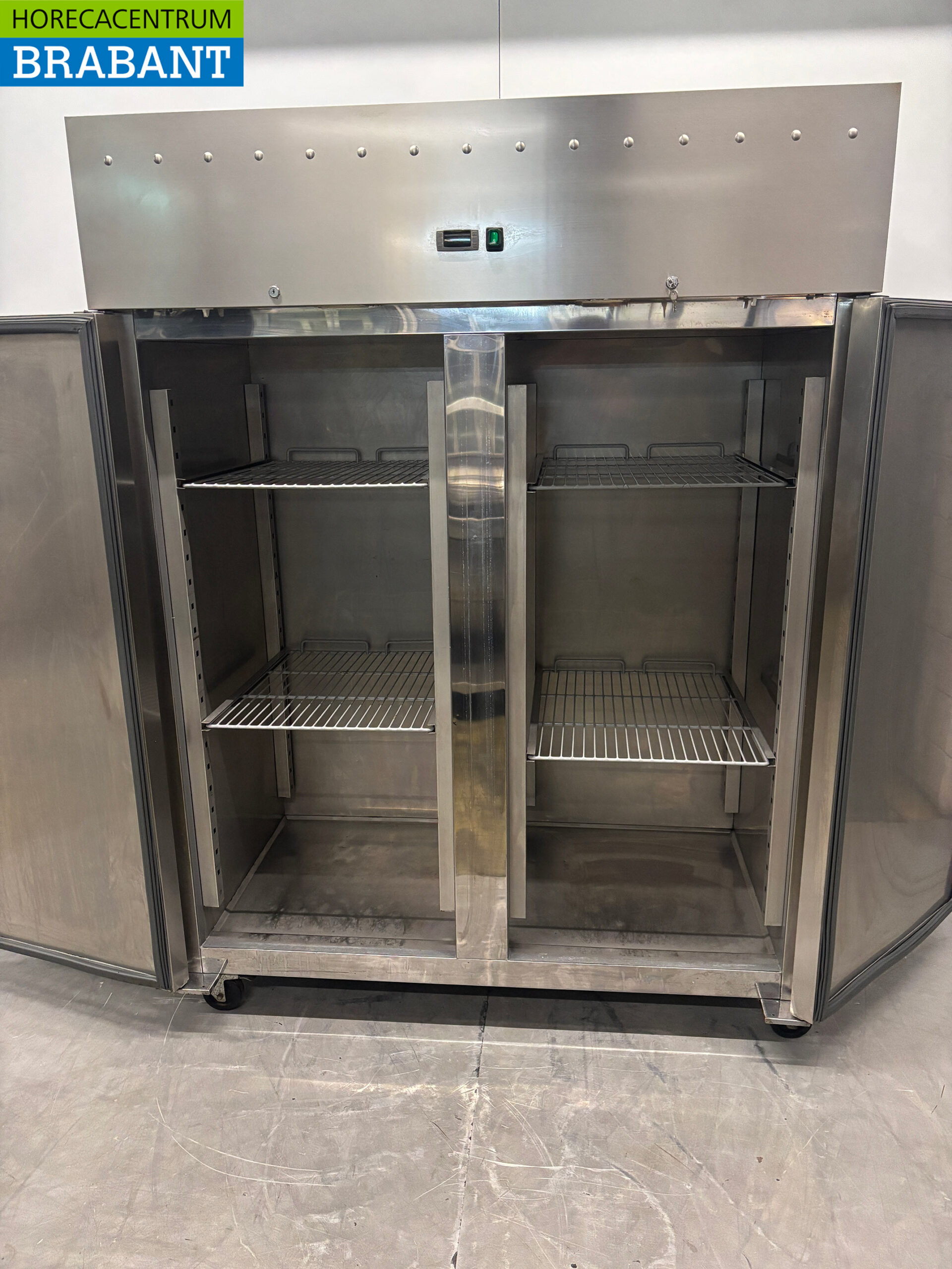 Doppeltüriger Kühlschrank aus Edelstahl 1400 Liter 230V Horeca – Bild 4