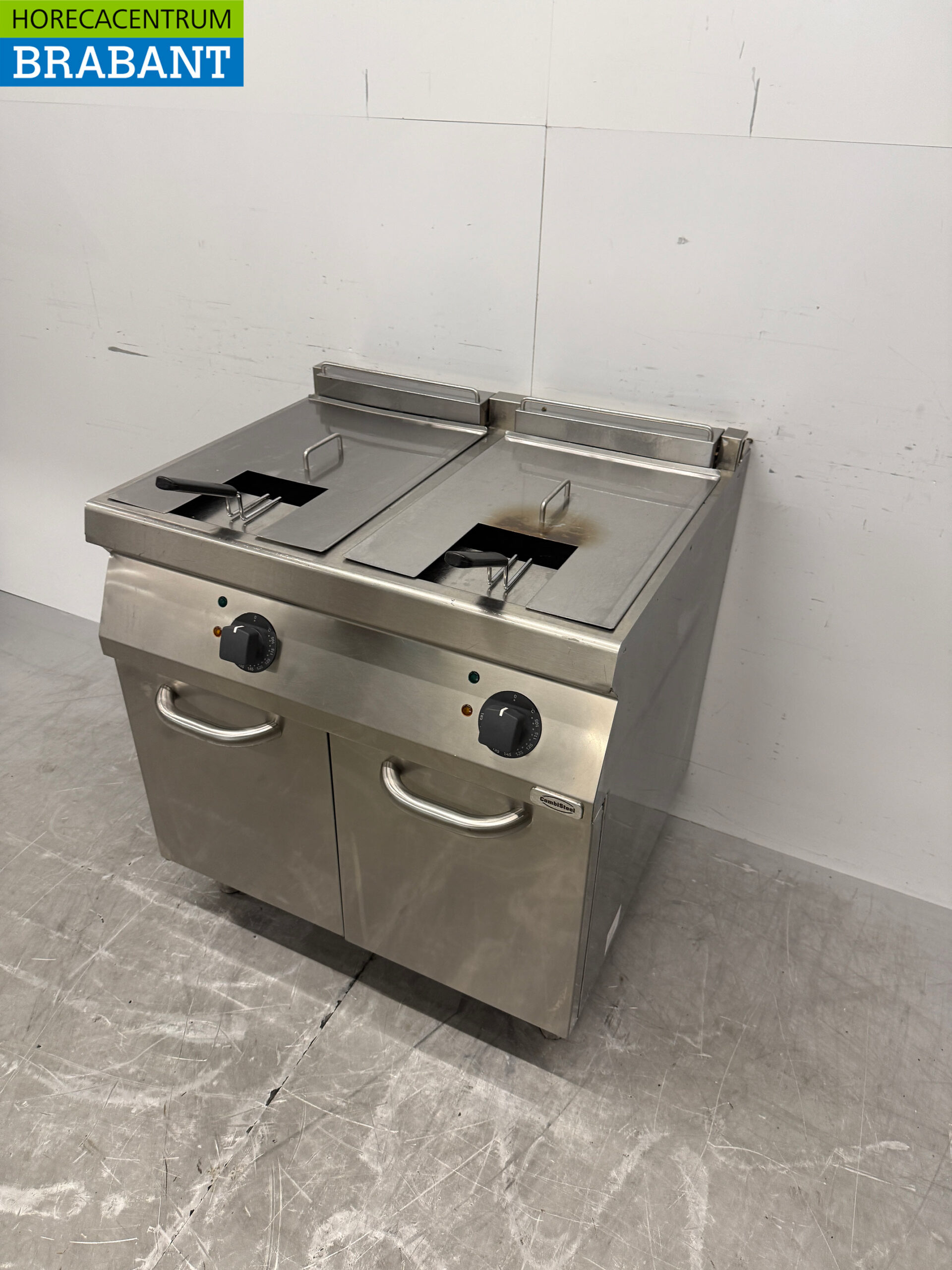 Zanussi Doppel-Fritteuse aus Edelstahl, 2 x 16 Liter, 400 V, Gastronomie – Bild 2