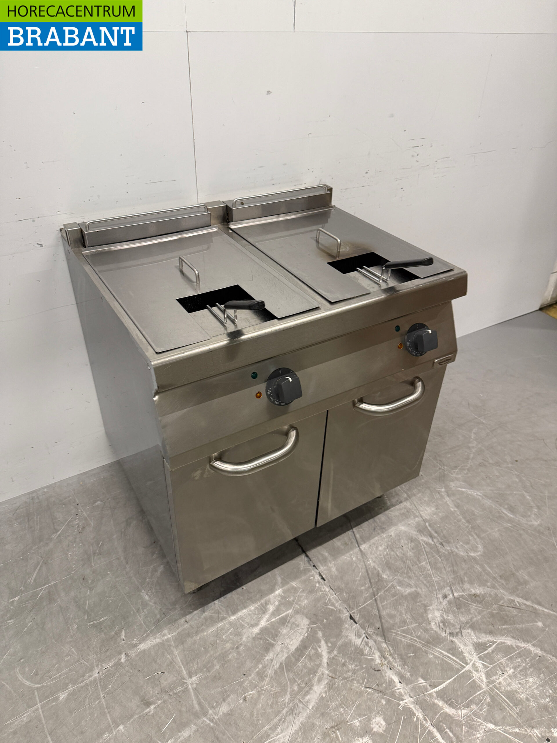 Zanussi Doppel-Fritteuse aus Edelstahl, 2 x 16 Liter, 400 V, Gastronomie – Bild 3