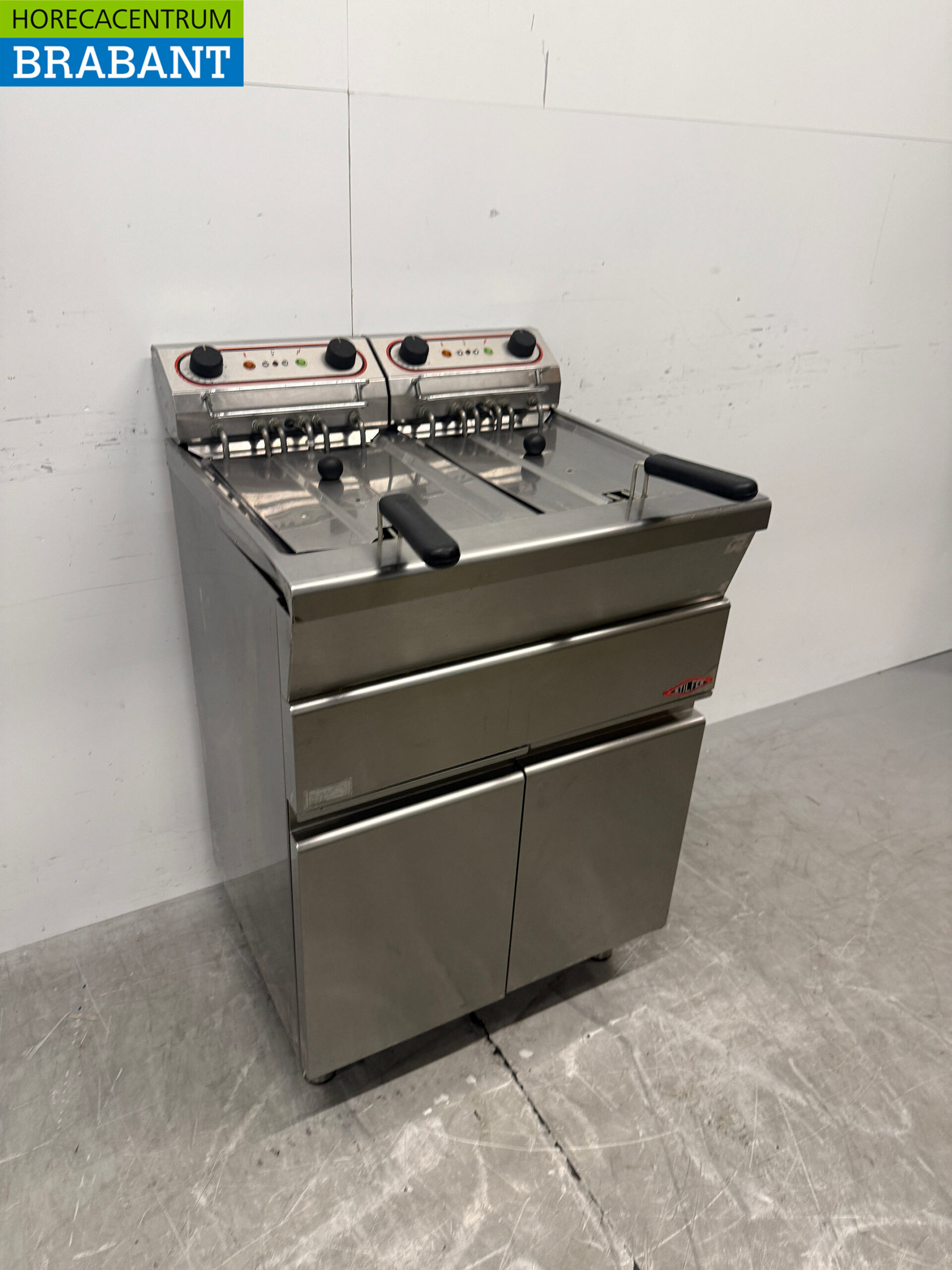 Stilfer Doppel-Fritteuse aus Edelstahl, 2 x 12 Liter, 2 x 400 V, Gastronomie – Bild 3